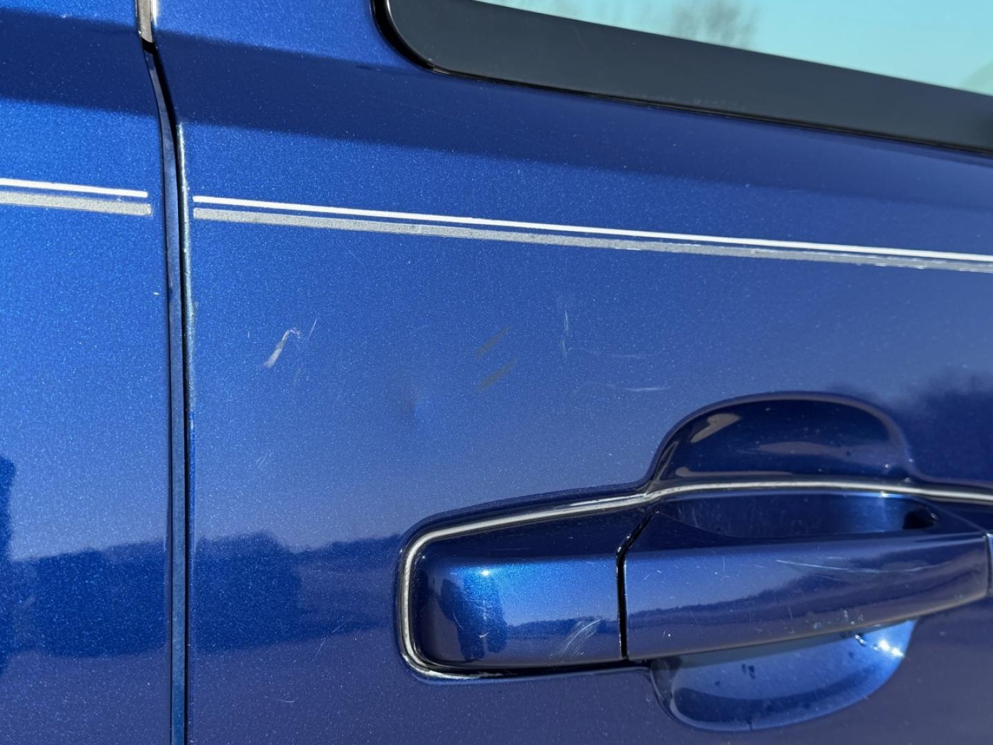 2013 BLUE /Black Chevrolet Avalanche LT (3GNTKFE79DG) with an 5.3L V8 engine, Automatic transmission, located at 2990 Old Orchard Rd., Jackson, MO, 63755, 37.354214, -89.612106 - 2013 Chevrolet Avalanche LT Black Diamond 188xxx miles 4x4 5.3L V8 Automatic Leather Power/Heated Seats Backup Camera Sunroof Remote Start Cruise Power Windows/Locks/Mirrors We have financing available and we accept trades! Fill out a credit application on our website or come by today! - Photo#48