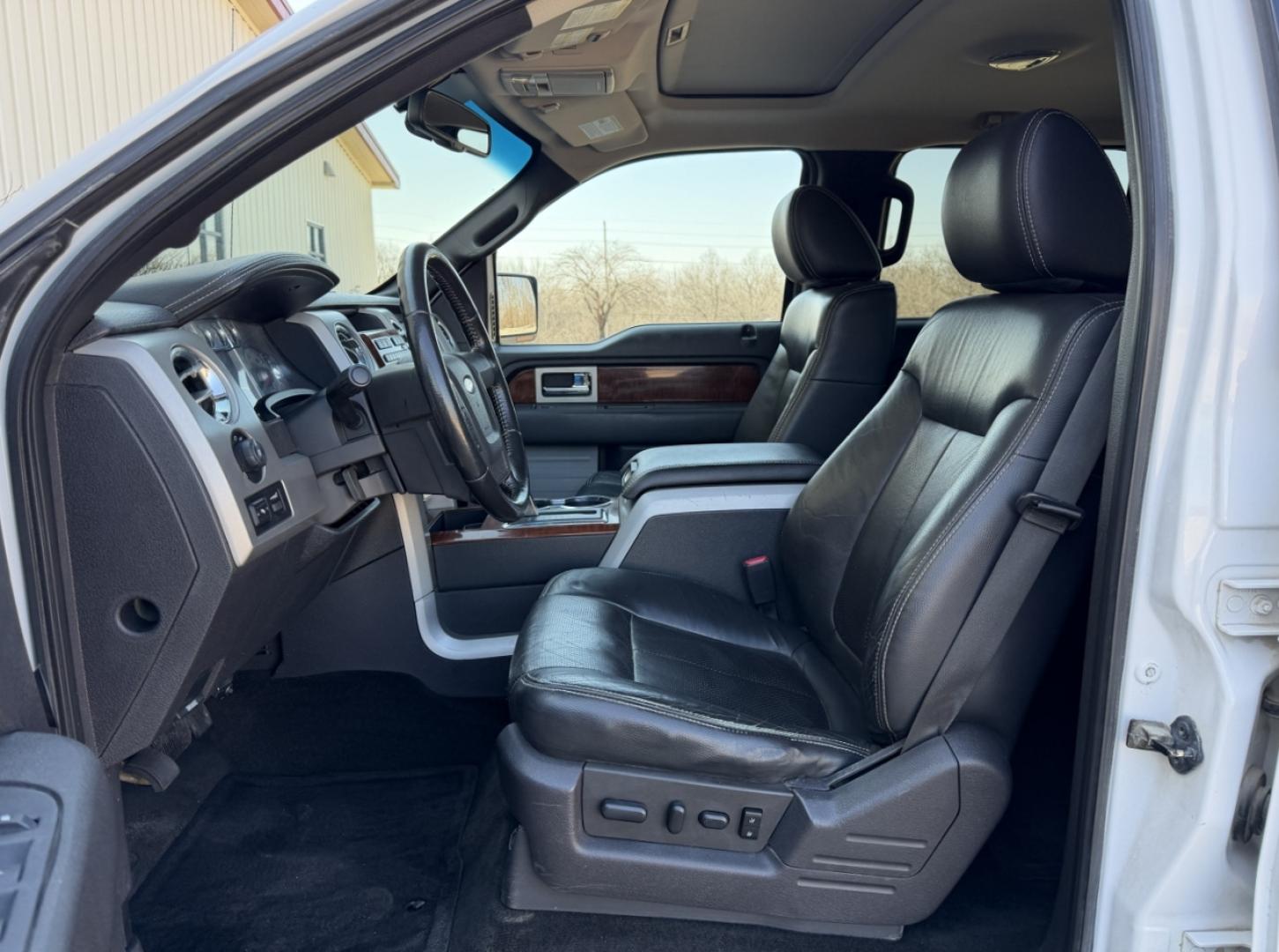 2010 WHITE /Black Ford F-150 Lariat (1FTFW1EV7AF) with an 5.4L V8 engine, Automatic transmission, located at 2990 Old Orchard Rd., Jackson, MO, 63755, 37.354214, -89.612106 - 2010 Ford F-150 Lariat 149xxx miles 4x4 5.4L V8 Automatic Power/Heated/Cooled Seats Backup Camera Sunroof Bluetooth Cruise Power Windows/Locks/Mirrors We have financing available and we accept trades! Fill out a credit application on our website or come by today! If you have any question - Photo#15