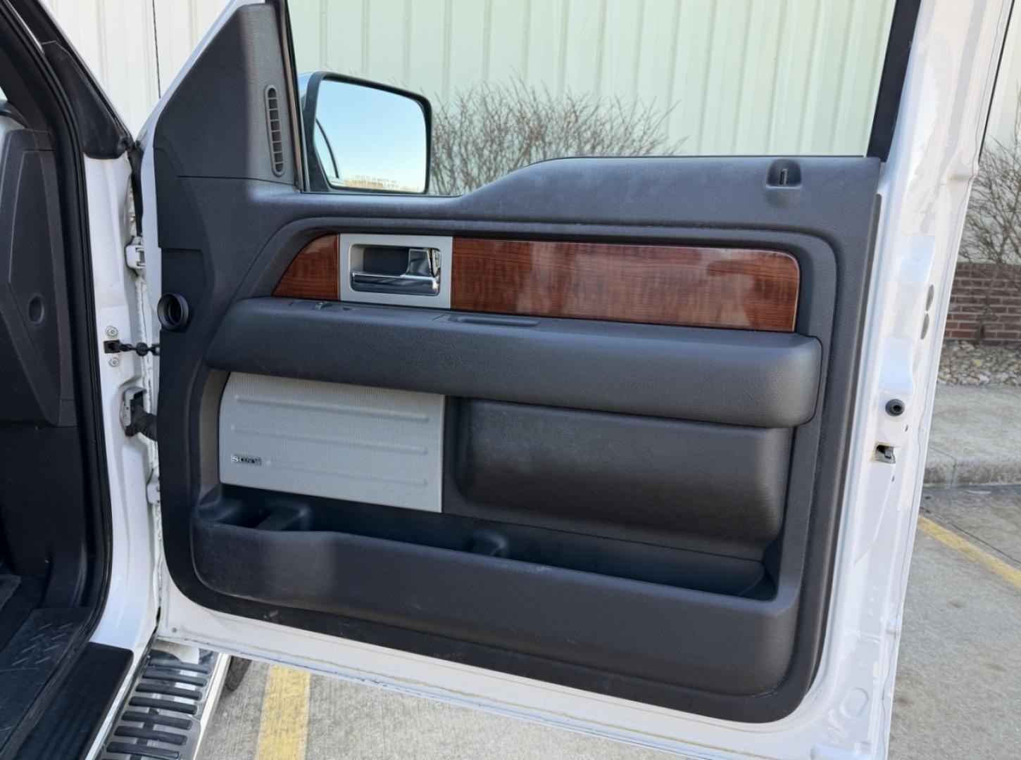 2010 WHITE /Black Ford F-150 Lariat (1FTFW1EV7AF) with an 5.4L V8 engine, Automatic transmission, located at 2990 Old Orchard Rd., Jackson, MO, 63755, 37.354214, -89.612106 - 2010 Ford F-150 Lariat 149xxx miles 4x4 5.4L V8 Automatic Power/Heated/Cooled Seats Backup Camera Sunroof Bluetooth Cruise Power Windows/Locks/Mirrors We have financing available and we accept trades! Fill out a credit application on our website or come by today! If you have any question - Photo#16