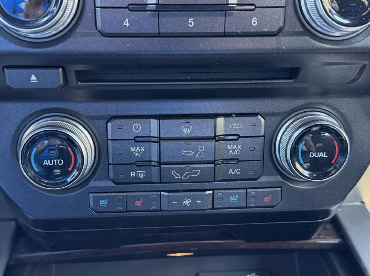 2015 WHITE /Black Ford F-150 Platinum (1FTEW1EG0FF) with an 3.5L V6 engine, Automatic transmission, located at 2990 Old Orchard Rd., Jackson, MO, 63755, 37.354214, -89.612106 - 2015 Ford F-150 Platinum 173xxx miles 4x4 3.5L V6 Automatic Leather Navigation Power/Heated/Cooled Seats Heated Rear Seats Heated Steering Wheel Backup Camera Sunroof Power Running Boards Bluetooth Remote Start Cruise Power Windows/Locks/Mirrors We have financing available and we ac - Photo#6