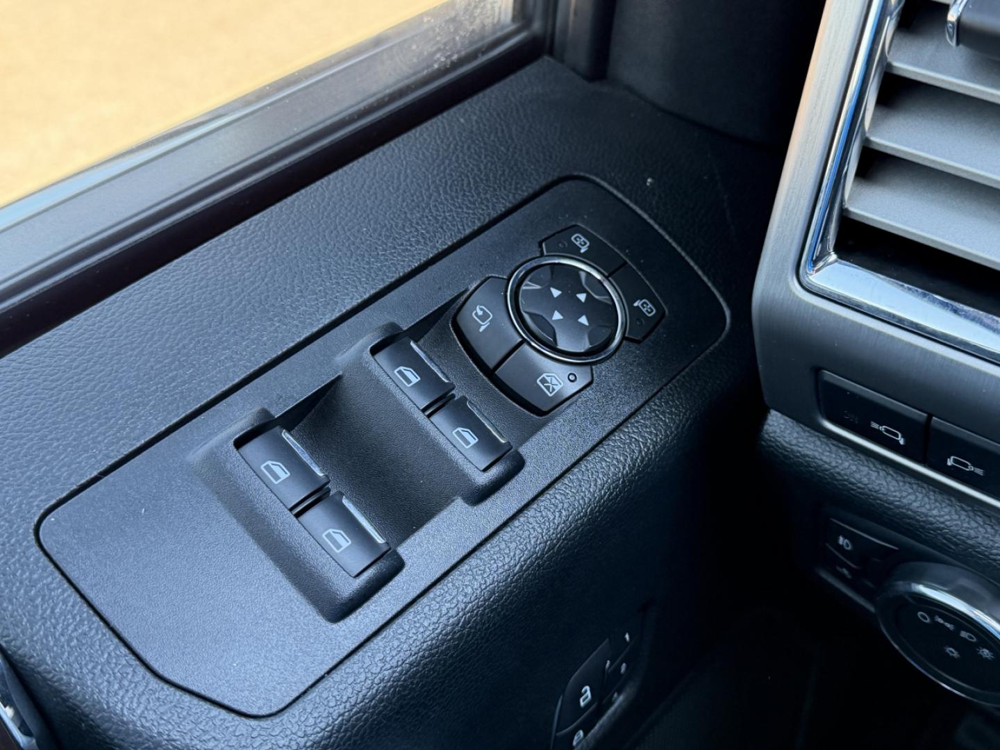 2015 WHITE /Black Ford F-150 Platinum (1FTEW1EG0FF) with an 3.5L V6 engine, Automatic transmission, located at 2990 Old Orchard Rd., Jackson, MO, 63755, 37.354214, -89.612106 - 2015 Ford F-150 Platinum 173xxx miles 4x4 3.5L V6 Automatic Leather Navigation Power/Heated/Cooled Seats Heated Rear Seats Heated Steering Wheel Backup Camera Sunroof Power Running Boards Bluetooth Remote Start Cruise Power Windows/Locks/Mirrors We have financing available and we ac - Photo#34