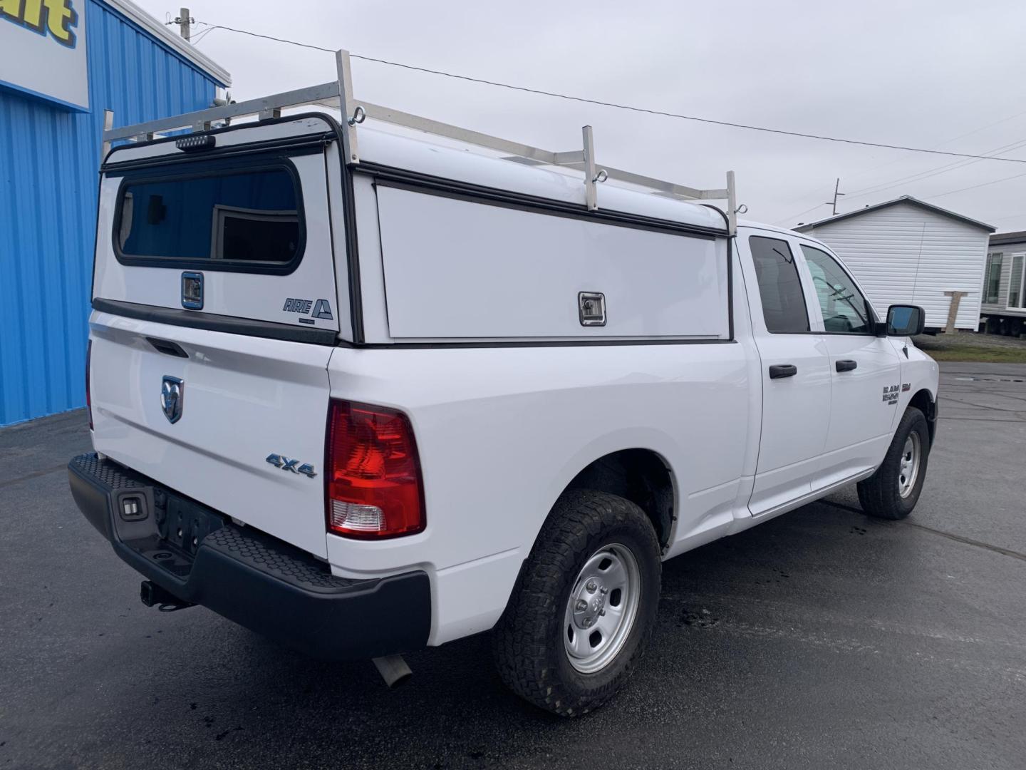 2019 WHITE /GRAY RAM 1500 Tradesman Quad Cab 4WD (1C6RR7FTXKS) with an 5.7L V8 OHV 16V engine, Automatic transmission, located at 506 S. Kingshighway, Cape Girardeau, MO, 63703, (573) 235-5000, 37.294991, -89.553635 - 2019 Ram 1500 Classic Only 66,xxx miles 4x4 Alarm System Cloth Seats Cruise Control Folding Rear Seat Power Outlet Power Windows Remote Keyless Entry Tilt Steering Wheel We have financing available and we accept trades! Fill out a credit application on our website or come by today! If - Photo#7