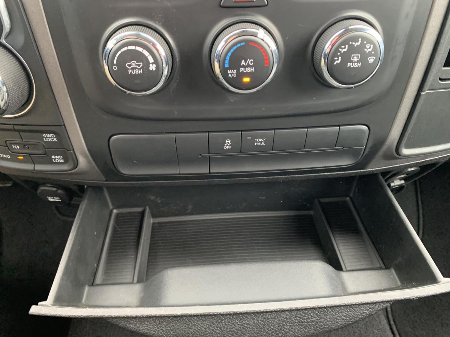 2019 WHITE /GRAY RAM 1500 Tradesman Quad Cab 4WD (1C6RR7FTXKS) with an 5.7L V8 OHV 16V engine, Automatic transmission, located at 506 S. Kingshighway, Cape Girardeau, MO, 63703, (573) 235-5000, 37.294991, -89.553635 - 2019 Ram 1500 Classic Only 66,xxx miles 4x4 Alarm System Cloth Seats Cruise Control Folding Rear Seat Power Outlet Power Windows Remote Keyless Entry Tilt Steering Wheel We have financing available and we accept trades! Fill out a credit application on our website or come by today! If - Photo#24