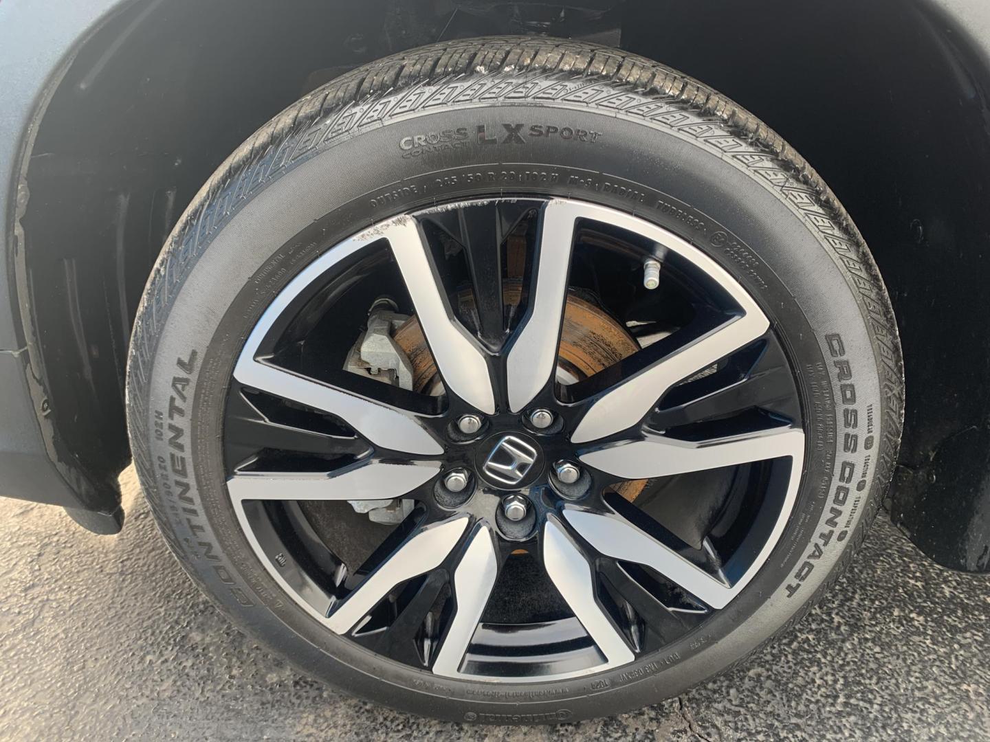 2021 MAROON /TAN Honda Pilot Touring AWD w/Rear Captains Chairs (5FNYF6H69MB) with an 3.5L V6 SOHC 24V engine, Automatic transmission, located at 506 S. Kingshighway, Cape Girardeau, MO, 63703, (573) 235-5000, 37.294991, -89.553635 - 2021 Honda Pilot Touring 88,xxx miles Rear Entertainment All Wheel Drive Cruise Bluetooth Keyless entry Push Button Start Back-up Camera Power Seats Heated Seats We have financing available and we accept trades! Fill out a credit application on our website or come by today! If you ha - Photo#36