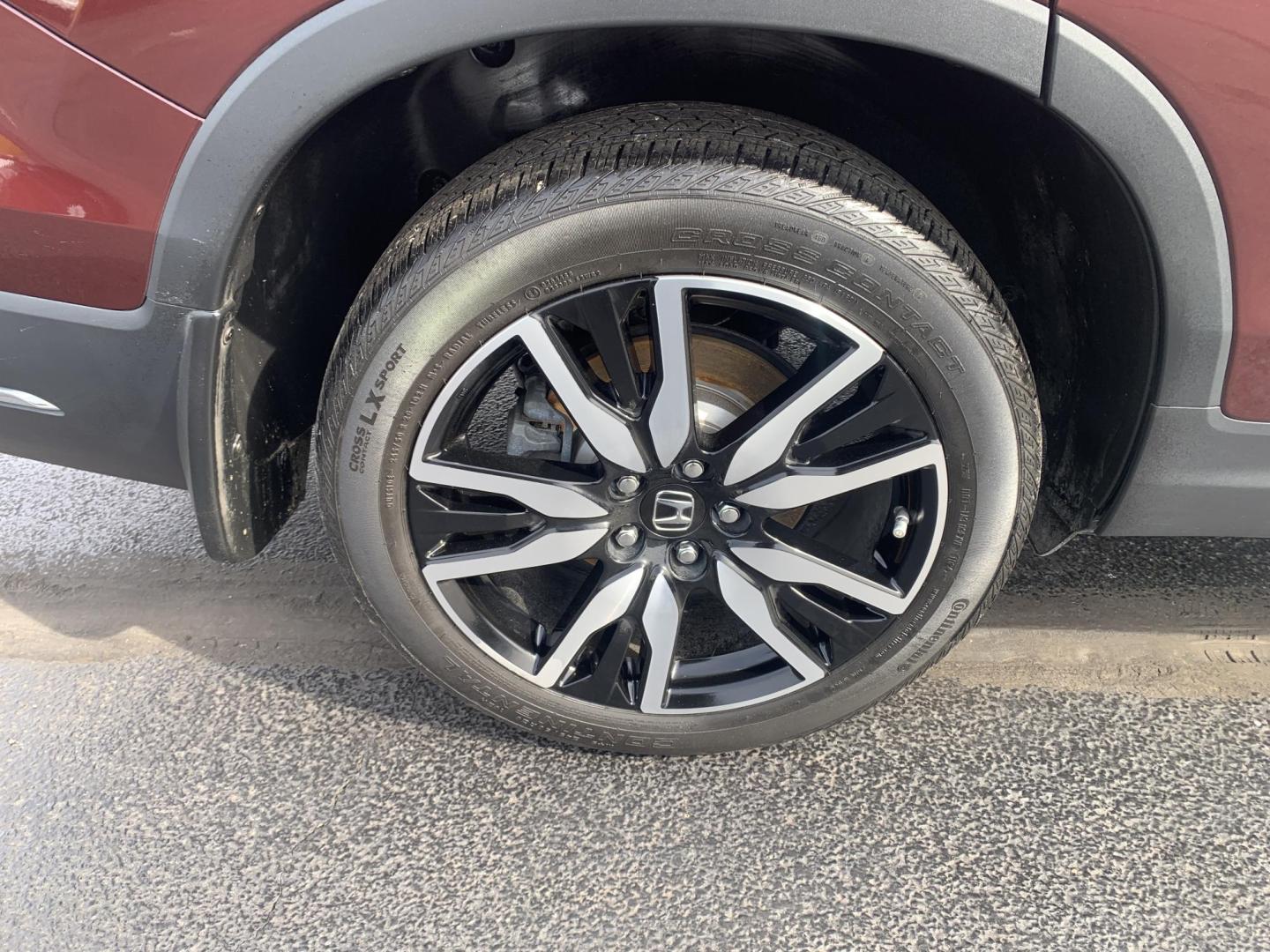 2021 MAROON /TAN Honda Pilot Touring AWD w/Rear Captains Chairs (5FNYF6H69MB) with an 3.5L V6 SOHC 24V engine, Automatic transmission, located at 506 S. Kingshighway, Cape Girardeau, MO, 63703, (573) 235-5000, 37.294991, -89.553635 - 2021 Honda Pilot Touring 88,xxx miles Rear Entertainment All Wheel Drive Cruise Bluetooth Keyless entry Push Button Start Back-up Camera Power Seats Heated Seats We have financing available and we accept trades! Fill out a credit application on our website or come by today! If you ha - Photo#38