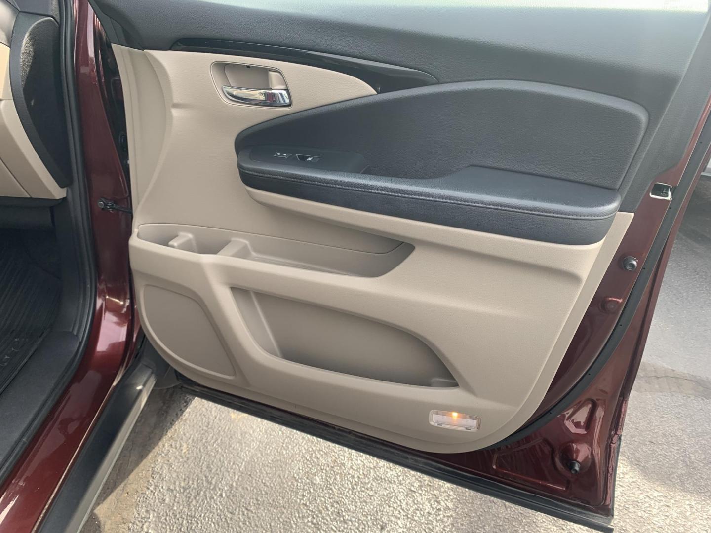 2021 MAROON /TAN Honda Pilot Touring AWD w/Rear Captains Chairs (5FNYF6H69MB) with an 3.5L V6 SOHC 24V engine, Automatic transmission, located at 506 S. Kingshighway, Cape Girardeau, MO, 63703, (573) 235-5000, 37.294991, -89.553635 - 2021 Honda Pilot Touring 88,xxx miles Rear Entertainment All Wheel Drive Cruise Bluetooth Keyless entry Push Button Start Back-up Camera Power Seats Heated Seats We have financing available and we accept trades! Fill out a credit application on our website or come by today! If you ha - Photo#8