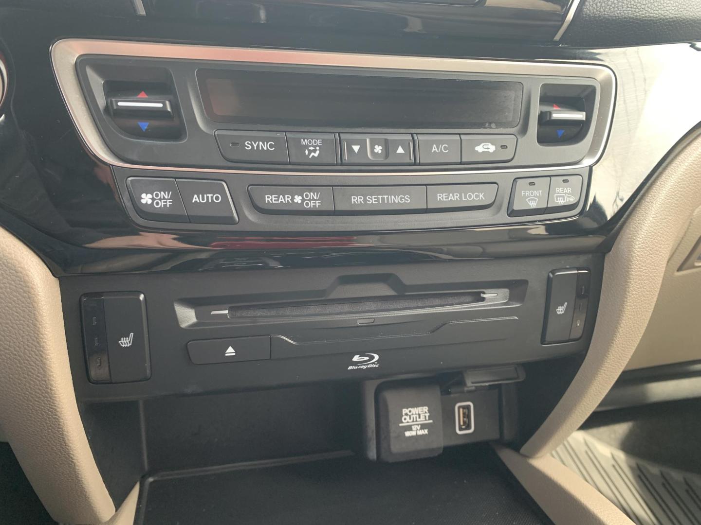 2021 MAROON /TAN Honda Pilot Touring AWD w/Rear Captains Chairs (5FNYF6H69MB) with an 3.5L V6 SOHC 24V engine, Automatic transmission, located at 506 S. Kingshighway, Cape Girardeau, MO, 63703, (573) 235-5000, 37.294991, -89.553635 - 2021 Honda Pilot Touring 88,xxx miles Rear Entertainment All Wheel Drive Cruise Bluetooth Keyless entry Push Button Start Back-up Camera Power Seats Heated Seats We have financing available and we accept trades! Fill out a credit application on our website or come by today! If you ha - Photo#30