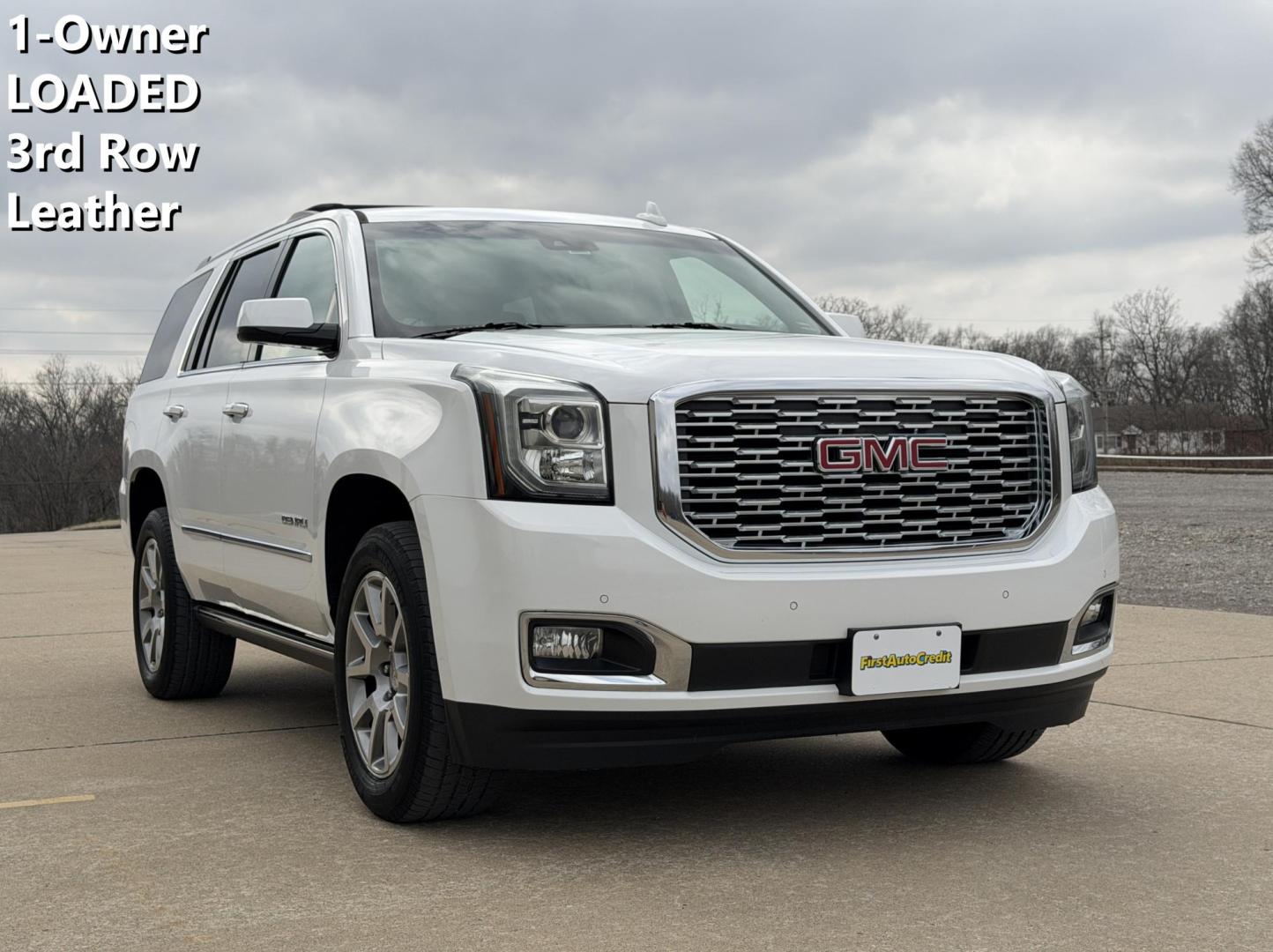 2018 WHITE /Black GMC Yukon Denali 4WD (1GKS2CKJ4JR) with an 6.2L V8 engine, Automatic transmission, located at 2990 Old Orchard Rd., Jackson, MO, 63755, 37.354214, -89.612106 - 2018 GMC Yukon Denali 1-Owner 97xxx miles 4 Wheel Drive 6.2L V8 Automatic Leather 3rd Row Navigation Power/Heated/Cooled Seats Heated Rear Seats Heated Steering Wheel Backup Camera Power Running Boards Bluetooth Remote Start Cruise Power Windows/Locks/Mirrors We have financing avai - Photo#0