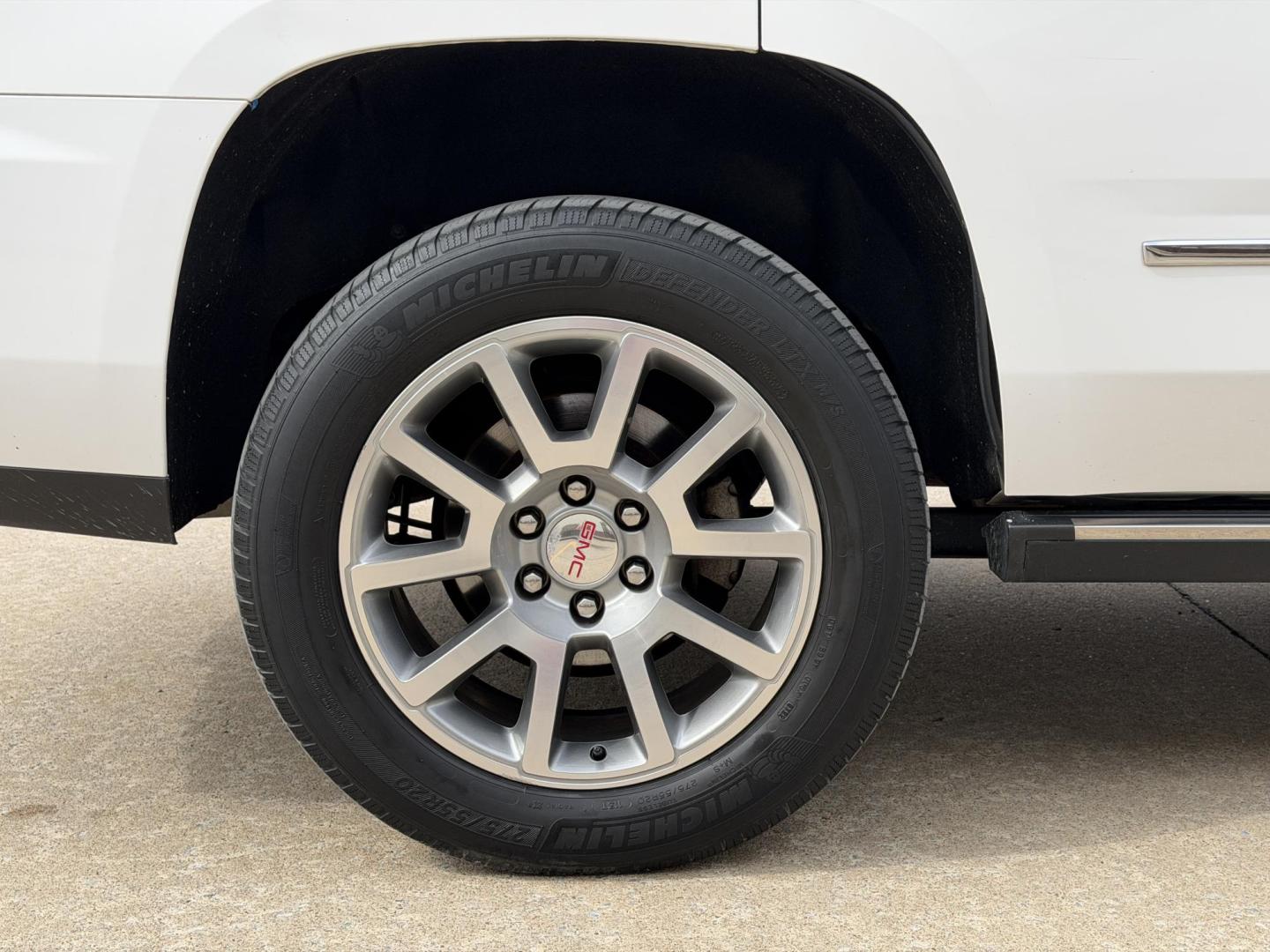 2018 WHITE /Black GMC Yukon Denali 4WD (1GKS2CKJ4JR) with an 6.2L V8 engine, Automatic transmission, located at 2990 Old Orchard Rd., Jackson, MO, 63755, 37.354214, -89.612106 - 2018 GMC Yukon Denali 1-Owner 97xxx miles 4 Wheel Drive 6.2L V8 Automatic Leather 3rd Row Navigation Power/Heated/Cooled Seats Heated Rear Seats Heated Steering Wheel Backup Camera Power Running Boards Bluetooth Remote Start Cruise Power Windows/Locks/Mirrors We have financing avai - Photo#44