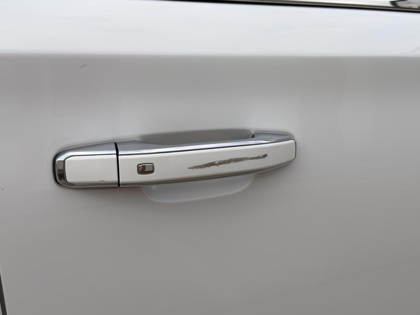 2018 WHITE /Black GMC Yukon Denali 4WD (1GKS2CKJ4JR) with an 6.2L V8 engine, Automatic transmission, located at 2990 Old Orchard Rd., Jackson, MO, 63755, 37.354214, -89.612106 - 2018 GMC Yukon Denali 1-Owner 97xxx miles 4 Wheel Drive 6.2L V8 Automatic Leather 3rd Row Navigation Power/Heated/Cooled Seats Heated Rear Seats Heated Steering Wheel Backup Camera Power Running Boards Bluetooth Remote Start Cruise Power Windows/Locks/Mirrors We have financing avai - Photo#48