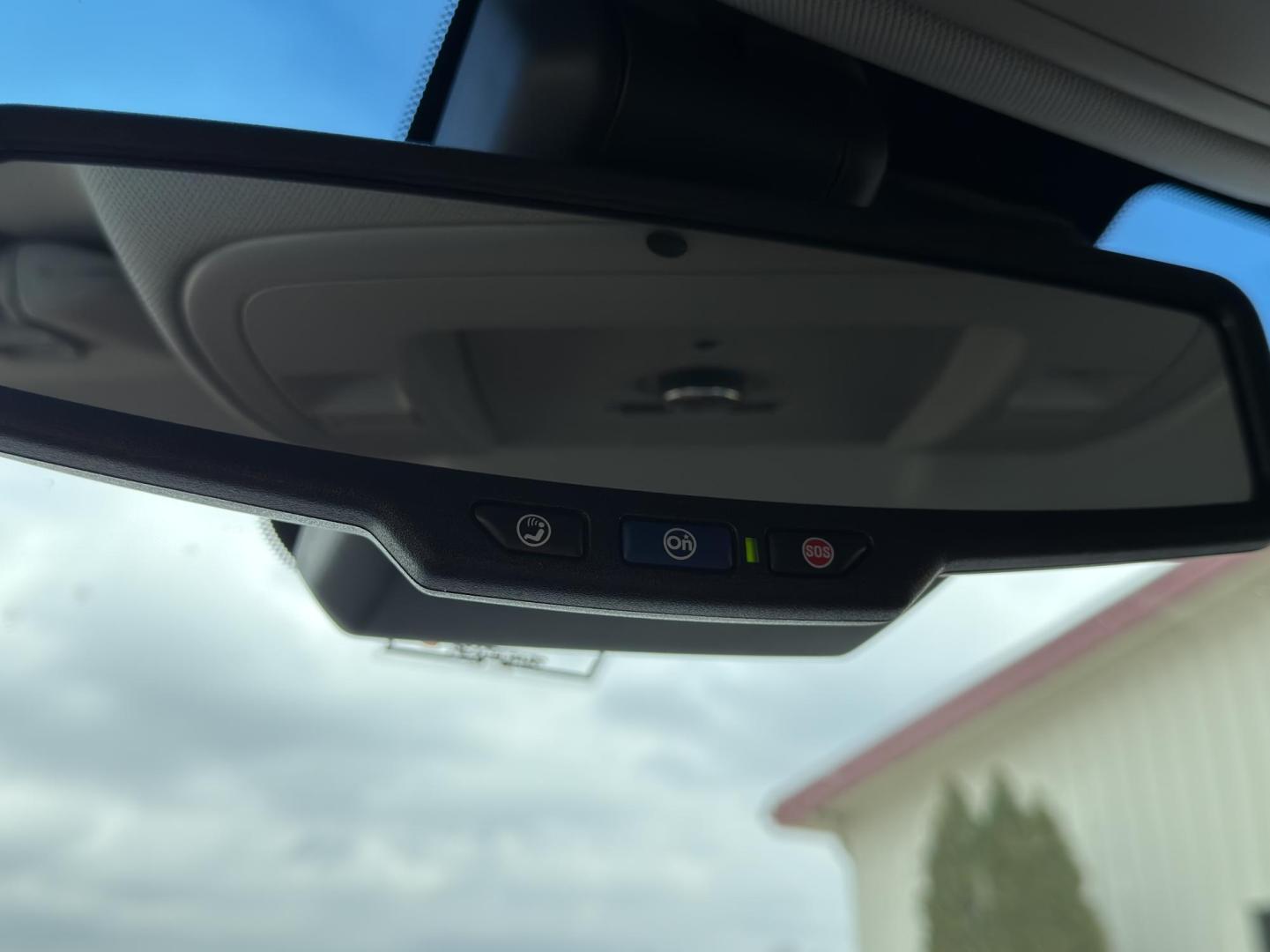 2018 WHITE /Black GMC Yukon Denali 4WD (1GKS2CKJ4JR) with an 6.2L V8 engine, Automatic transmission, located at 2990 Old Orchard Rd., Jackson, MO, 63755, 37.354214, -89.612106 - 2018 GMC Yukon Denali 1-Owner 97xxx miles 4 Wheel Drive 6.2L V8 Automatic Leather 3rd Row Navigation Power/Heated/Cooled Seats Heated Rear Seats Heated Steering Wheel Backup Camera Power Running Boards Bluetooth Remote Start Cruise Power Windows/Locks/Mirrors We have financing avai - Photo#39