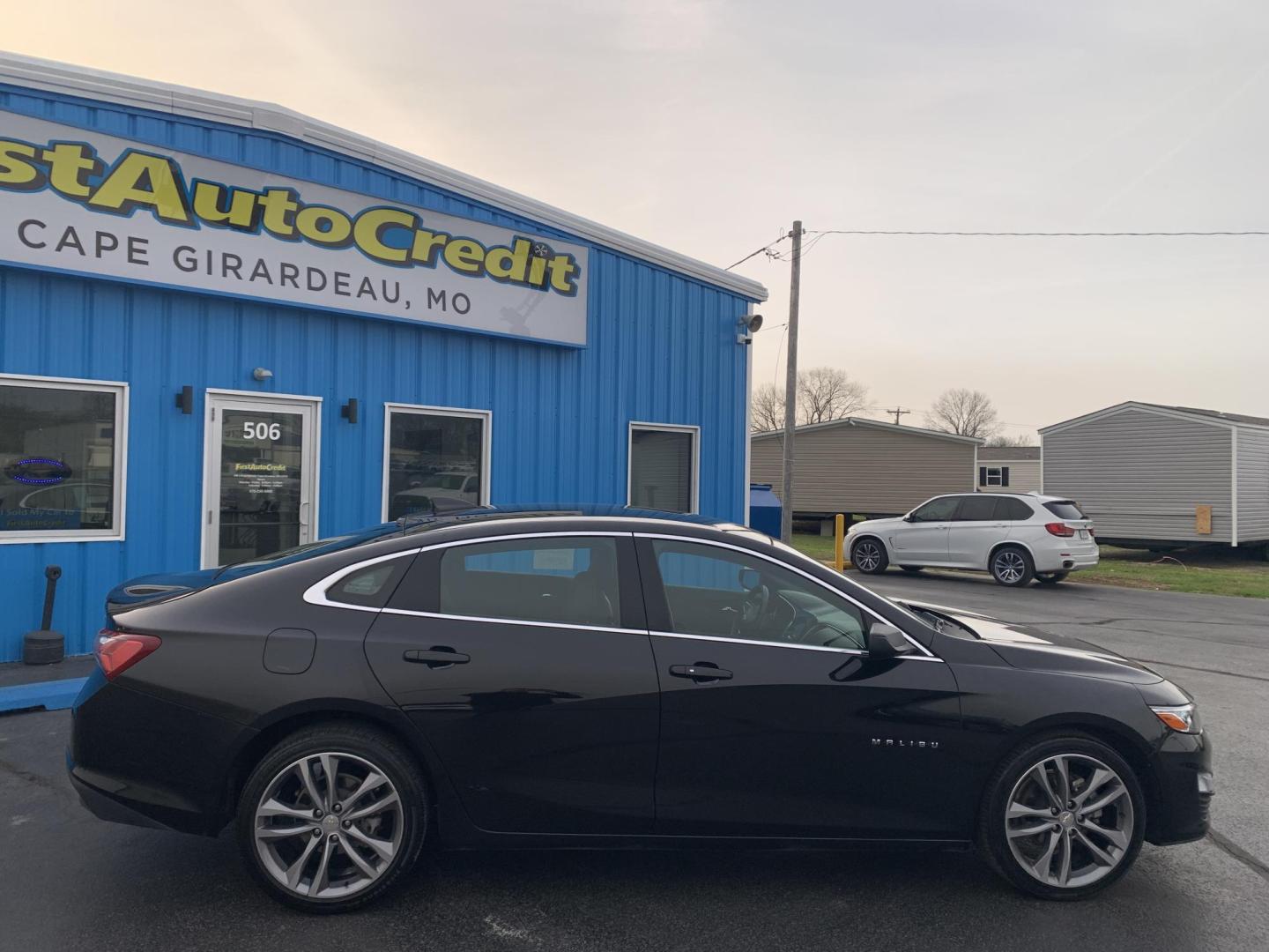 2024 BLACK /BLACK Chevrolet Malibu 2LT (1G1ZE5ST9RF) with an 1.5L L4 DOHC 16V engine, Automatic transmission, located at 506 S. Kingshighway, Cape Girardeau, MO, 63703, (573) 235-5000, 37.294991, -89.553635 - 2024 Chevrolet Malibu 2LT 57,XXX MILES Alarm System Bluetooth Cruise Control Dual Power Front Seats Heated Seats Heated Steering Wheel Integrated Garage Door Opener Interior Ambient Lighting Leather Seats Power Driver's Seat Power Windows Rear Window Defroster Remote Engine Start Stee - Photo#9