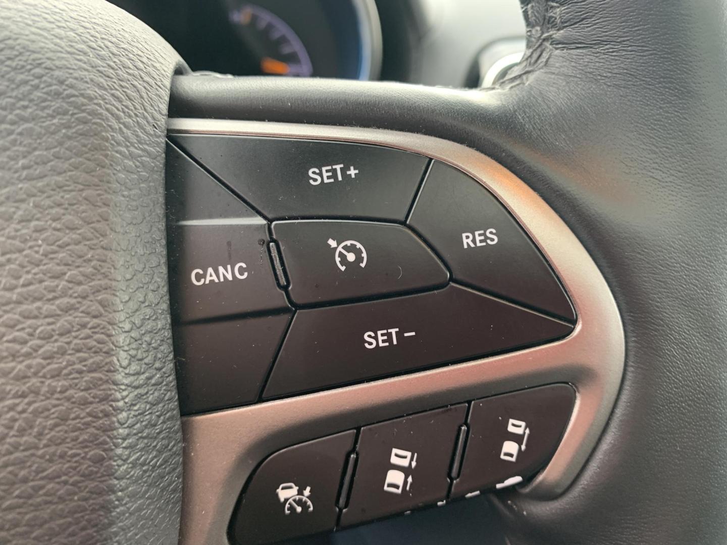 2019 BLACK /BLACK Jeep Grand Cherokee Overland 4WD (1C4RJFCG1KC) with an 3.6L V6 DOHC 24V engine, Automatic transmission, located at 506 S. Kingshighway, Cape Girardeau, MO, 63703, (573) 235-5000, 37.294991, -89.553635 - 2019 Jeep Grand Cherokee Overland 4WD Only 74,xxx miles Alarm System Bluetooth Cruise Control Dual Power Front Seats Folding Rear Seat Heated Seats Heated Steering Wheel Integrated Garage Door Opener Leather Seats Navigation System Power Driver's Seat Power Windows Rear Window Defroste - Photo#23