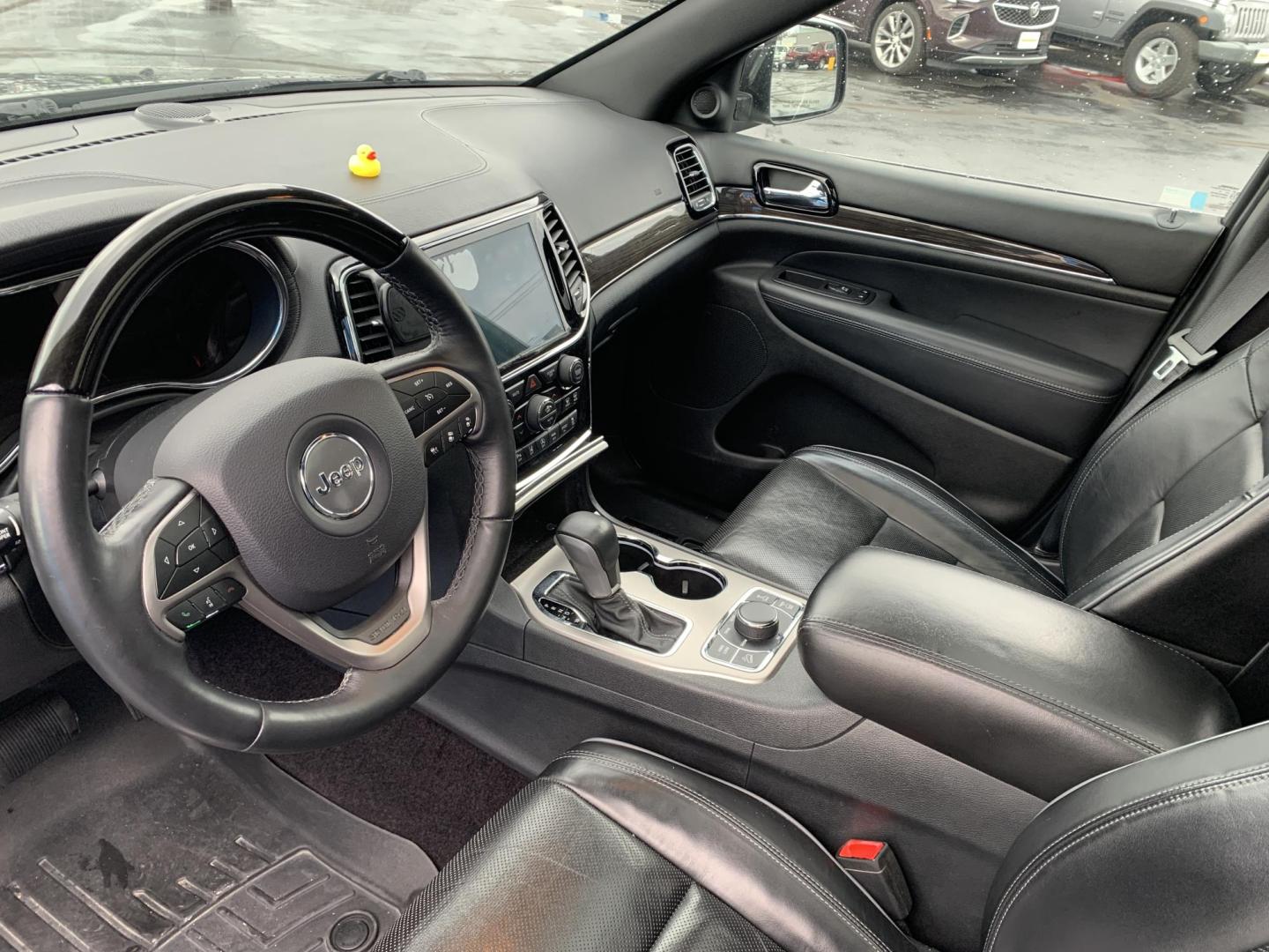 2019 BLACK /BLACK Jeep Grand Cherokee Overland 4WD (1C4RJFCG1KC) with an 3.6L V6 DOHC 24V engine, Automatic transmission, located at 506 S. Kingshighway, Cape Girardeau, MO, 63703, (573) 235-5000, 37.294991, -89.553635 - 2019 Jeep Grand Cherokee Overland 4WD Only 74,xxx miles Alarm System Bluetooth Cruise Control Dual Power Front Seats Folding Rear Seat Heated Seats Heated Steering Wheel Integrated Garage Door Opener Leather Seats Navigation System Power Driver's Seat Power Windows Rear Window Defroste - Photo#25