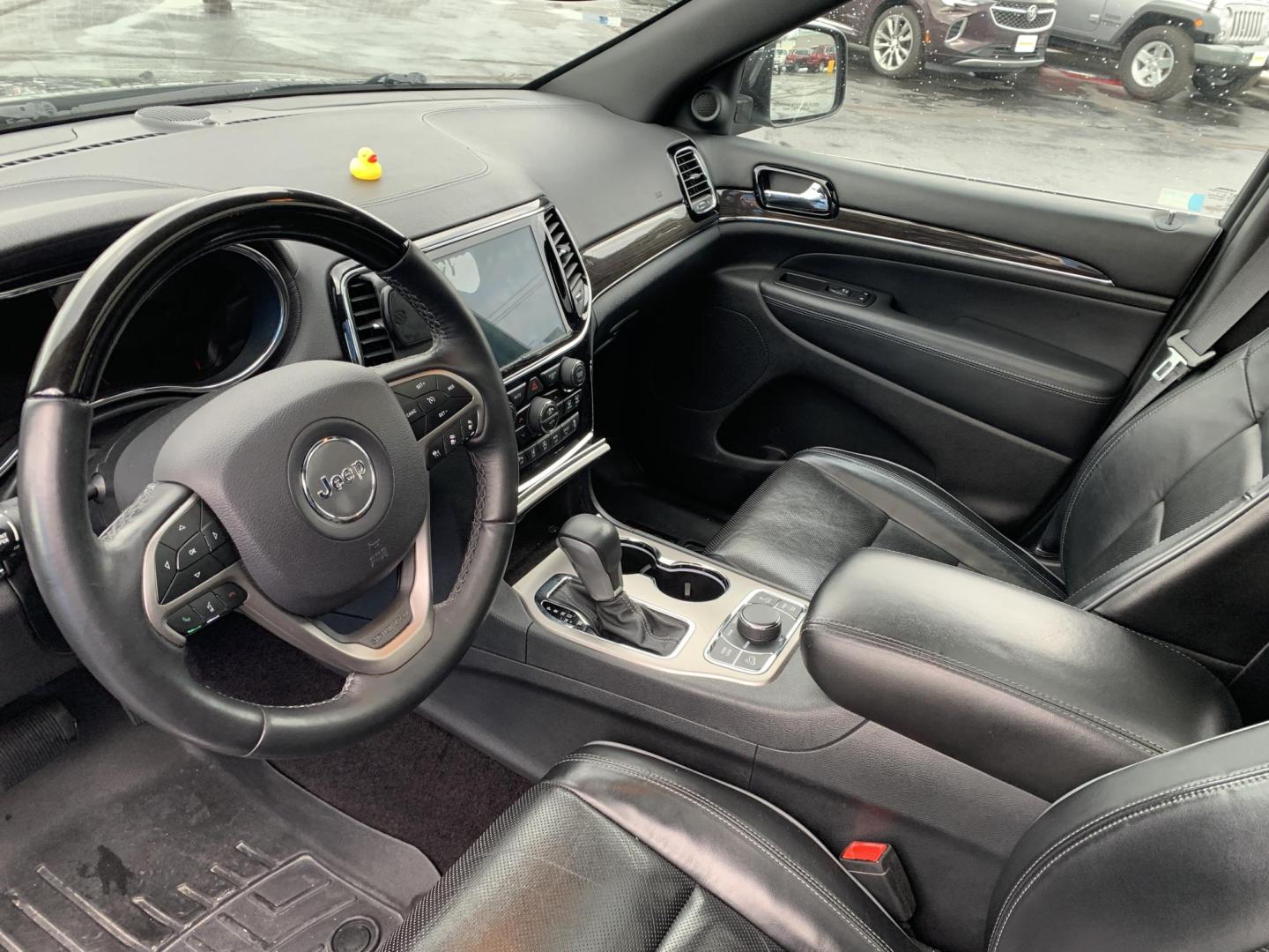 2019 BLACK /BLACK Jeep Grand Cherokee Overland 4WD (1C4RJFCG1KC) with an 3.6L V6 DOHC 24V engine, Automatic transmission, located at 506 S. Kingshighway, Cape Girardeau, MO, 63703, (573) 235-5000, 37.294991, -89.553635 - 2019 Jeep Grand Cherokee Overland 4WD Only 74,xxx miles Alarm System Bluetooth Cruise Control Dual Power Front Seats Folding Rear Seat Heated Seats Heated Steering Wheel Integrated Garage Door Opener Leather Seats Navigation System Power Driver's Seat Power Windows Rear Window Defroste - Photo#26