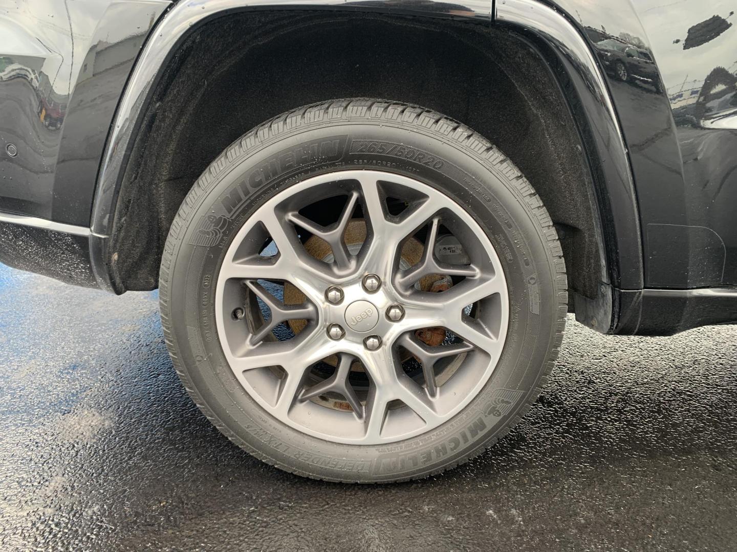 2019 BLACK /BLACK Jeep Grand Cherokee Overland 4WD (1C4RJFCG1KC) with an 3.6L V6 DOHC 24V engine, Automatic transmission, located at 506 S. Kingshighway, Cape Girardeau, MO, 63703, (573) 235-5000, 37.294991, -89.553635 - 2019 Jeep Grand Cherokee Overland 4WD Only 74,xxx miles Alarm System Bluetooth Cruise Control Dual Power Front Seats Folding Rear Seat Heated Seats Heated Steering Wheel Integrated Garage Door Opener Leather Seats Navigation System Power Driver's Seat Power Windows Rear Window Defroste - Photo#35