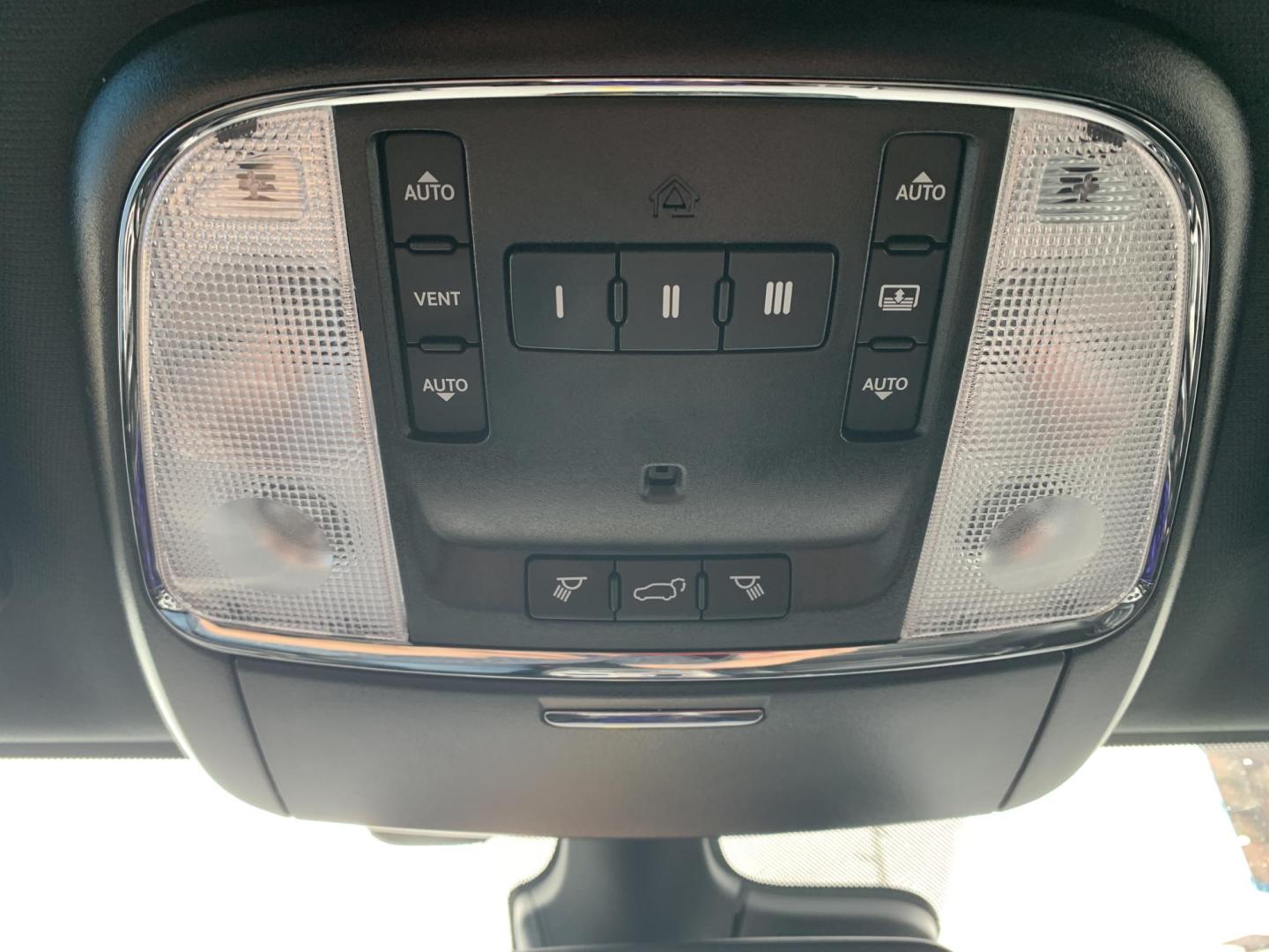 2019 BLACK /BLACK Jeep Grand Cherokee Overland 4WD (1C4RJFCG1KC) with an 3.6L V6 DOHC 24V engine, Automatic transmission, located at 506 S. Kingshighway, Cape Girardeau, MO, 63703, (573) 235-5000, 37.294991, -89.553635 - 2019 Jeep Grand Cherokee Overland 4WD Only 74,xxx miles Alarm System Bluetooth Cruise Control Dual Power Front Seats Folding Rear Seat Heated Seats Heated Steering Wheel Integrated Garage Door Opener Leather Seats Navigation System Power Driver's Seat Power Windows Rear Window Defroste - Photo#32