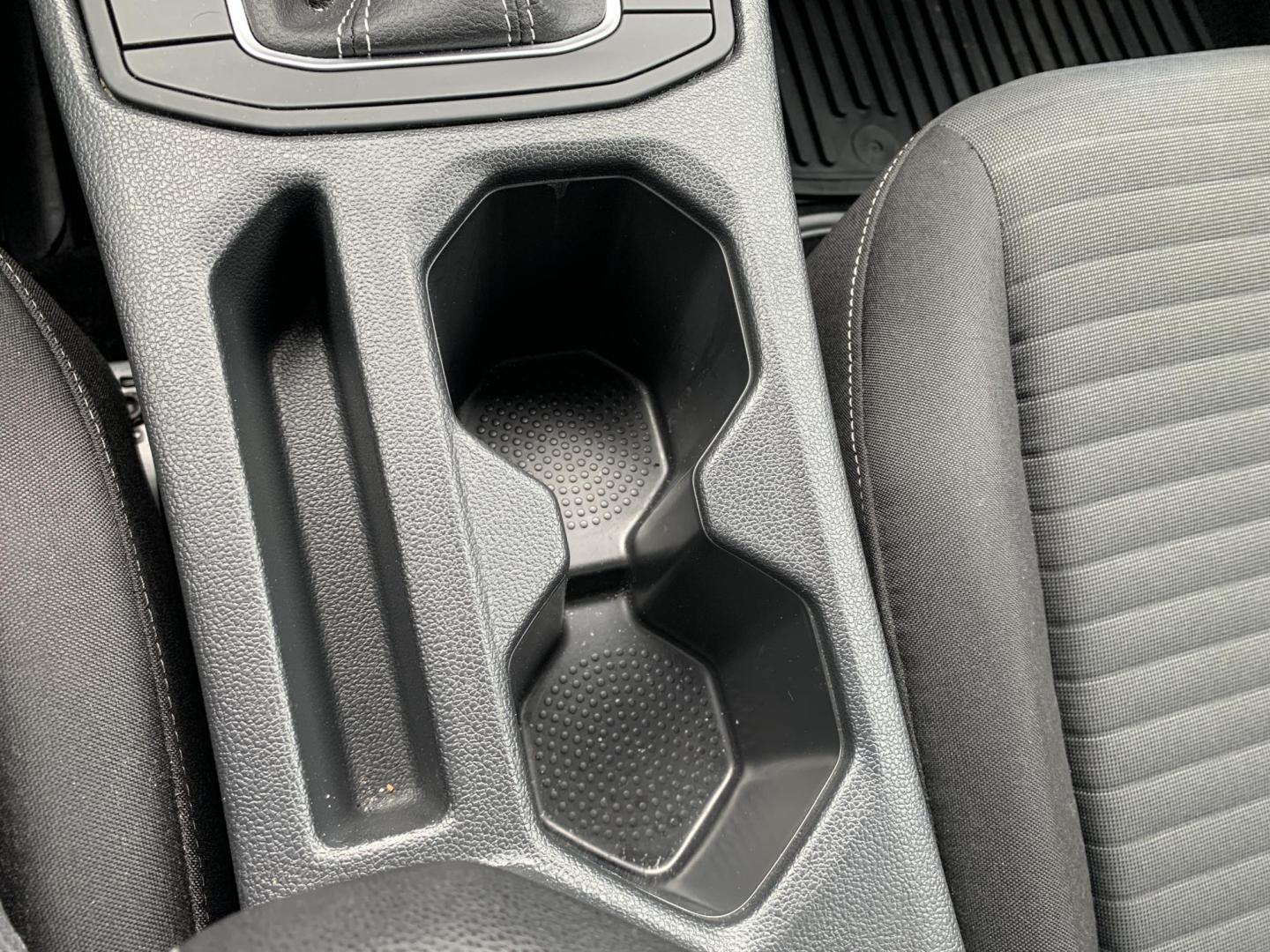 2024 GRAY /GRAY Volkswagen Jetta S (3VW5M7BU1RM) with an 1.5L L4 DOHC 16V engine, Automatic transmission, located at 506 S. Kingshighway, Cape Girardeau, MO, 63703, (573) 235-5000, 37.294991, -89.553635 - 2024 Volkswagen Jetta S 34,XXX Miles Bluetooth Cruise Power Window/Locks/Mirrors Cloth Seats We have financing available and we accept trades! Fill out a credit application on our website or come by today! If you have any questions, give us a call at (573) 235-5000 or visit our website at f - Photo#25