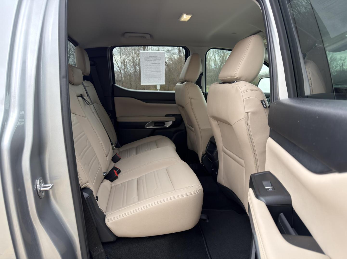 2024 SILVER /Tan Ford Ranger Lariat SuperCrew 4WD (1FTER4KH9RL) with an 2.3L 4 Cyl. engine, Automatic transmission, located at 2990 Old Orchard Rd., Jackson, MO, 63755, 37.354214, -89.612106 - 2024 Ford Ranger Lariat 1-Owner 70xxx miles 4x4 2.3L 4 Cyl. Automatic Leather Navigation Power/Heated Seats Heated Steering Wheel Backup Camera Bluetooth Remote Start Cruise Power Windows/Locks/Mirrors We have financing available and we accept trades! Fill out a credit application on - Photo#20