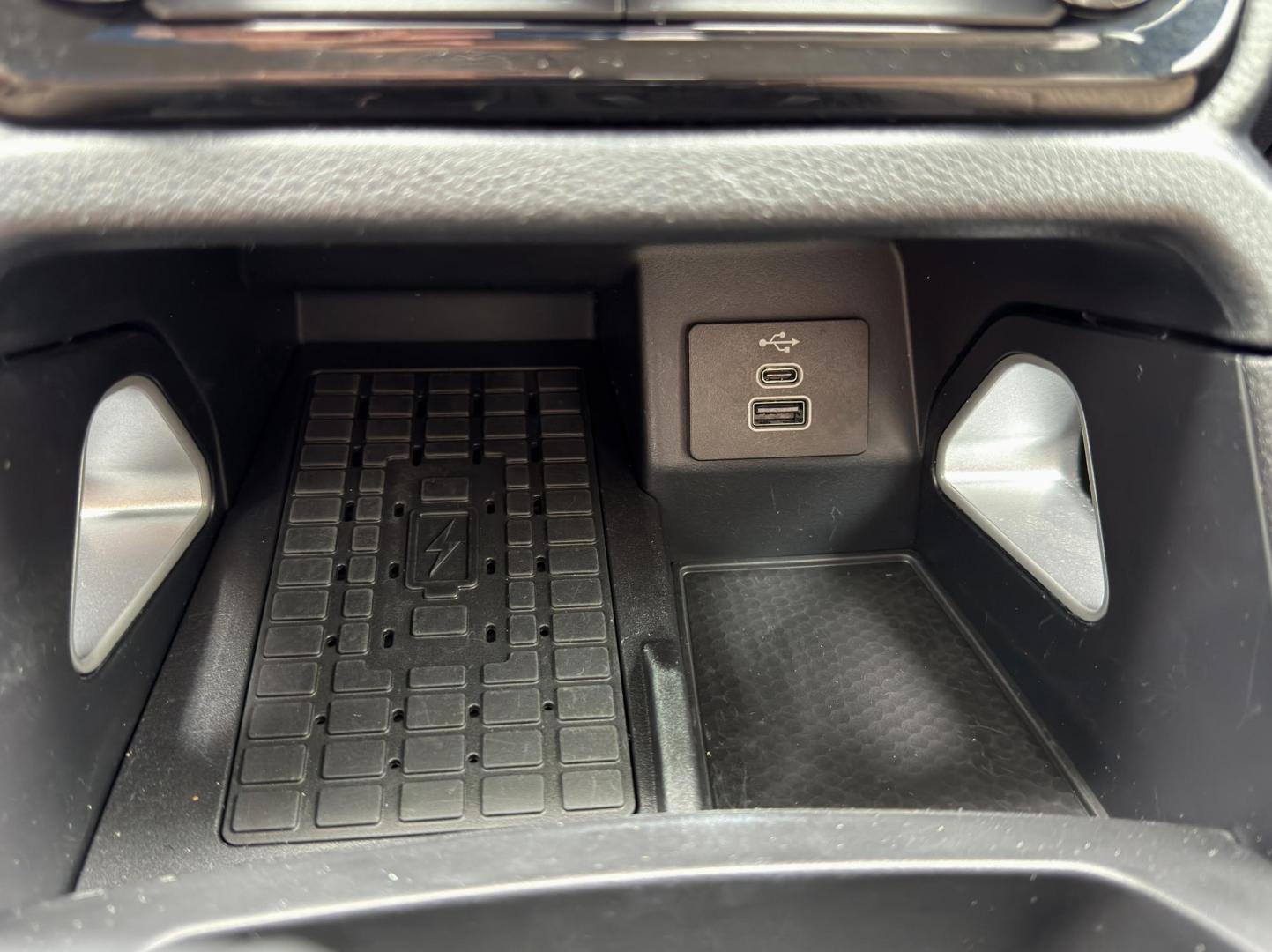 2024 SILVER /Tan Ford Ranger Lariat SuperCrew 4WD (1FTER4KH9RL) with an 2.3L 4 Cyl. engine, Automatic transmission, located at 2990 Old Orchard Rd., Jackson, MO, 63755, 37.354214, -89.612106 - 2024 Ford Ranger Lariat 1-Owner 70xxx miles 4x4 2.3L 4 Cyl. Automatic Leather Navigation Power/Heated Seats Heated Steering Wheel Backup Camera Bluetooth Remote Start Cruise Power Windows/Locks/Mirrors We have financing available and we accept trades! Fill out a credit application on - Photo#29