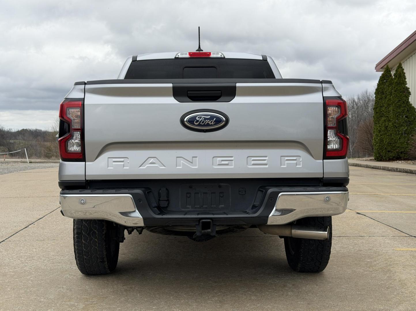 2024 SILVER /Tan Ford Ranger Lariat SuperCrew 4WD (1FTER4KH9RL) with an 2.3L 4 Cyl. engine, Automatic transmission, located at 2990 Old Orchard Rd., Jackson, MO, 63755, 37.354214, -89.612106 - 2024 Ford Ranger Lariat 1-Owner 70xxx miles 4x4 2.3L 4 Cyl. Automatic Leather Navigation Power/Heated Seats Heated Steering Wheel Backup Camera Bluetooth Remote Start Cruise Power Windows/Locks/Mirrors We have financing available and we accept trades! Fill out a credit application on - Photo#13