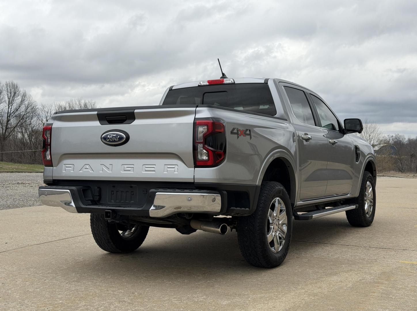 2024 SILVER /Tan Ford Ranger Lariat SuperCrew 4WD (1FTER4KH9RL) with an 2.3L 4 Cyl. engine, Automatic transmission, located at 2990 Old Orchard Rd., Jackson, MO, 63755, 37.354214, -89.612106 - 2024 Ford Ranger Lariat 1-Owner 70xxx miles 4x4 2.3L 4 Cyl. Automatic Leather Navigation Power/Heated Seats Heated Steering Wheel Backup Camera Bluetooth Remote Start Cruise Power Windows/Locks/Mirrors We have financing available and we accept trades! Fill out a credit application on - Photo#11