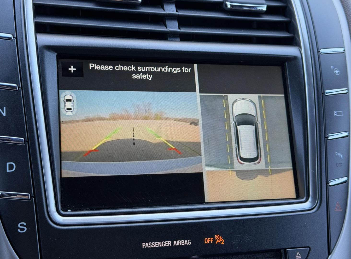 2017 WHITE /Brown Lincoln MKX Reserve AWD (2LMPJ8LRXHB) with an 3.7L V6 engine, Automatic transmission, located at 2990 Old Orchard Rd., Jackson, MO, 63755, 37.354214, -89.612106 - 2017 Lincoln MKX Reserve 1-Owner 113xxx miles All Wheel Drive 3.7L V6 Automatic Leather Navigation Power/Heated/Cooled Seats Heated Rear Seats Heated Steering Wheel Backup Camera Sunroof Remote Start Bluetooth Cruise Power Windows/Locks/Mirrors We have financing available and we acc - Photo#3