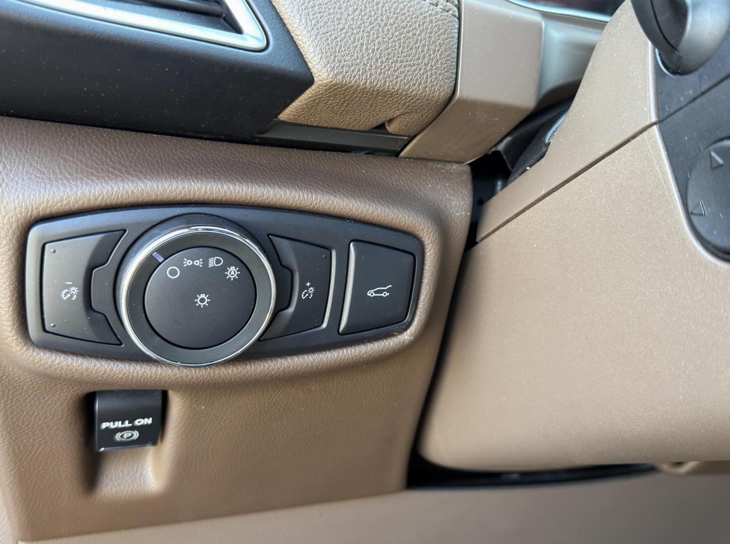 2017 WHITE /Brown Lincoln MKX Reserve AWD (2LMPJ8LRXHB) with an 3.7L V6 engine, Automatic transmission, located at 2990 Old Orchard Rd., Jackson, MO, 63755, 37.354214, -89.612106 - 2017 Lincoln MKX Reserve 1-Owner 113xxx miles All Wheel Drive 3.7L V6 Automatic Leather Navigation Power/Heated/Cooled Seats Heated Rear Seats Heated Steering Wheel Backup Camera Sunroof Remote Start Bluetooth Cruise Power Windows/Locks/Mirrors We have financing available and we acc - Photo#37