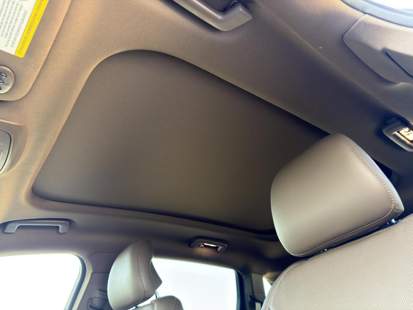 2017 WHITE /Brown Lincoln MKX Reserve AWD (2LMPJ8LRXHB) with an 3.7L V6 engine, Automatic transmission, located at 2990 Old Orchard Rd., Jackson, MO, 63755, 37.354214, -89.612106 - 2017 Lincoln MKX Reserve 1-Owner 113xxx miles All Wheel Drive 3.7L V6 Automatic Leather Navigation Power/Heated/Cooled Seats Heated Rear Seats Heated Steering Wheel Backup Camera Sunroof Remote Start Bluetooth Cruise Power Windows/Locks/Mirrors We have financing available and we acc - Photo#5