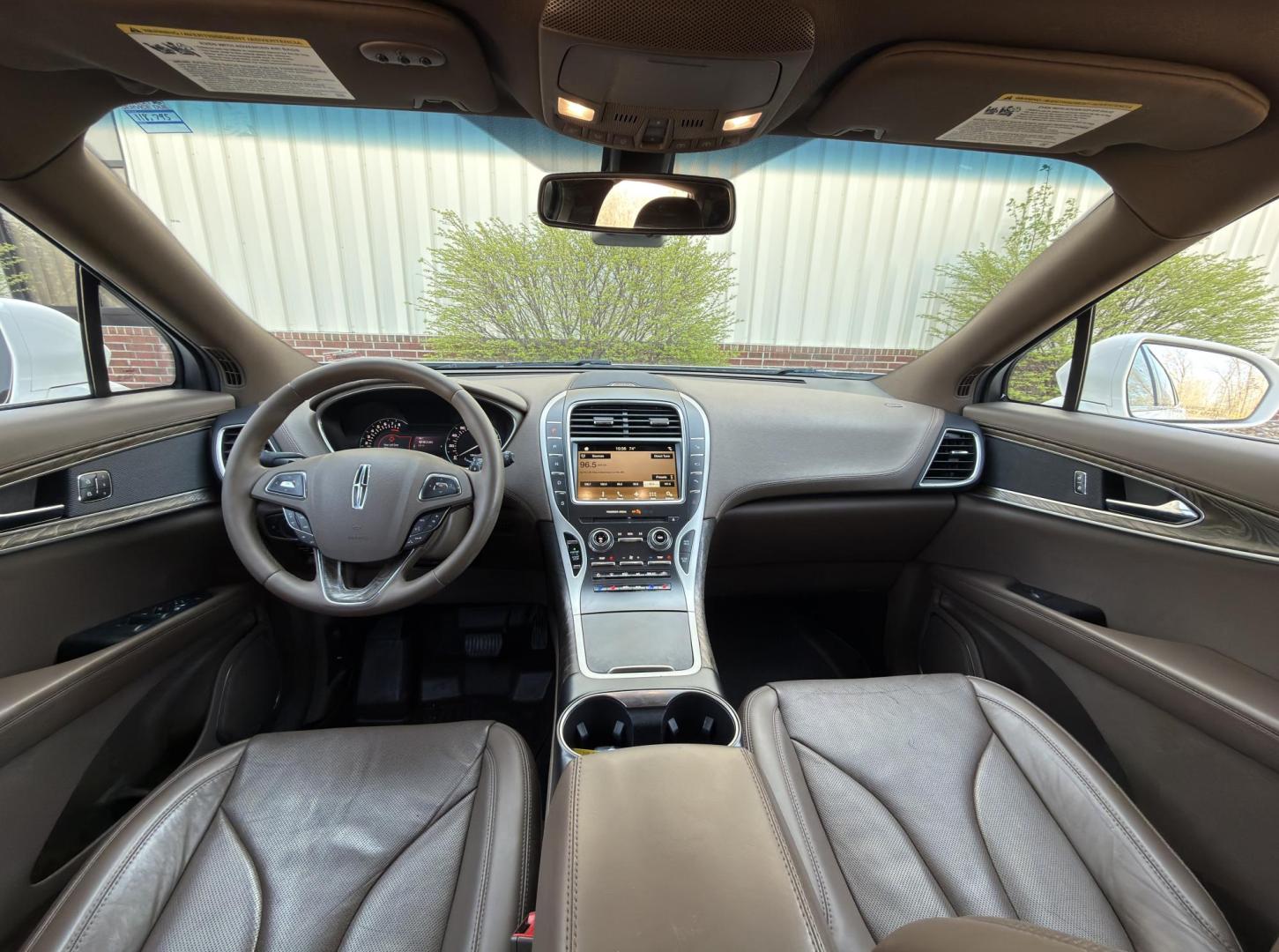 2017 WHITE /Brown Lincoln MKX Reserve AWD (2LMPJ8LRXHB) with an 3.7L V6 engine, Automatic transmission, located at 2990 Old Orchard Rd., Jackson, MO, 63755, 37.354214, -89.612106 - 2017 Lincoln MKX Reserve 1-Owner 113xxx miles All Wheel Drive 3.7L V6 Automatic Leather Navigation Power/Heated/Cooled Seats Heated Rear Seats Heated Steering Wheel Backup Camera Sunroof Remote Start Bluetooth Cruise Power Windows/Locks/Mirrors We have financing available and we acc - Photo#26