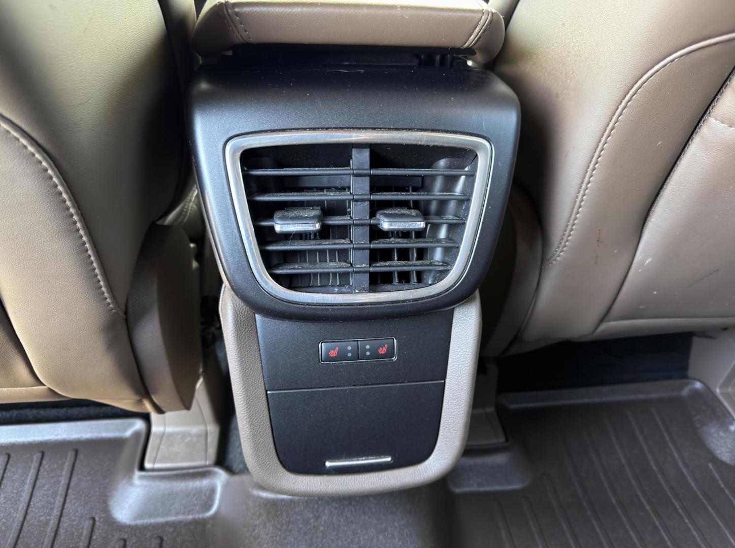 2017 WHITE /Brown Lincoln MKX Reserve AWD (2LMPJ8LRXHB) with an 3.7L V6 engine, Automatic transmission, located at 2990 Old Orchard Rd., Jackson, MO, 63755, 37.354214, -89.612106 - 2017 Lincoln MKX Reserve 1-Owner 113xxx miles All Wheel Drive 3.7L V6 Automatic Leather Navigation Power/Heated/Cooled Seats Heated Rear Seats Heated Steering Wheel Backup Camera Sunroof Remote Start Bluetooth Cruise Power Windows/Locks/Mirrors We have financing available and we acc - Photo#7