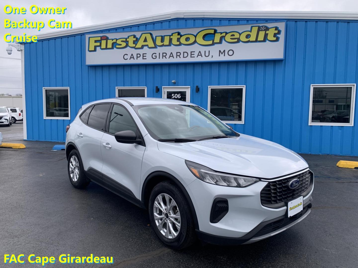 2025 WHITE /BLACK Ford Escape Active (1FMCU0GN4SU) with an 1.5L L3 engine, Automatic transmission, located at 506 S. Kingshighway, Cape Girardeau, MO, 63703, (573) 235-5000, 37.294991, -89.553635 - 2025 Ford Escape Active One Owner 28,xxx miles Power Windows/Locks/Mirrors Rear Window Defroster Bluetooth Power Outlet Steering Wheel Controls Tilt Steering Wheel Folding Rear Seat Cloth Seats Cruise Control Remote Keyless Entry Push-Button Engine Start Touch Screen Monitor We have - Photo#0