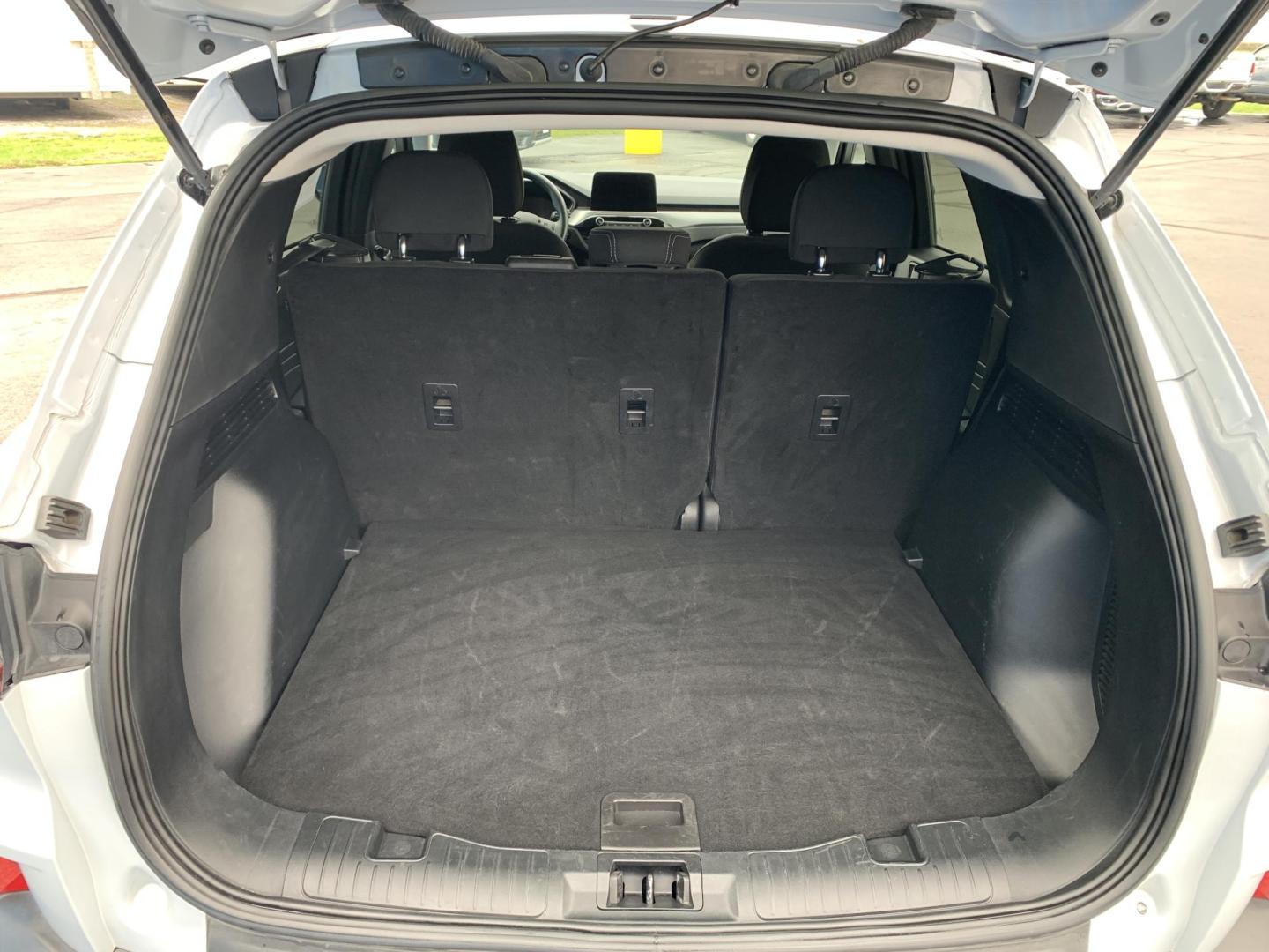 2025 WHITE /BLACK Ford Escape Active (1FMCU0GN4SU) with an 1.5L L3 engine, Automatic transmission, located at 506 S. Kingshighway, Cape Girardeau, MO, 63703, (573) 235-5000, 37.294991, -89.553635 - 2025 Ford Escape Active One Owner 28,xxx miles Power Windows/Locks/Mirrors Rear Window Defroster Bluetooth Power Outlet Steering Wheel Controls Tilt Steering Wheel Folding Rear Seat Cloth Seats Cruise Control Remote Keyless Entry Push-Button Engine Start Touch Screen Monitor We have - Photo#7