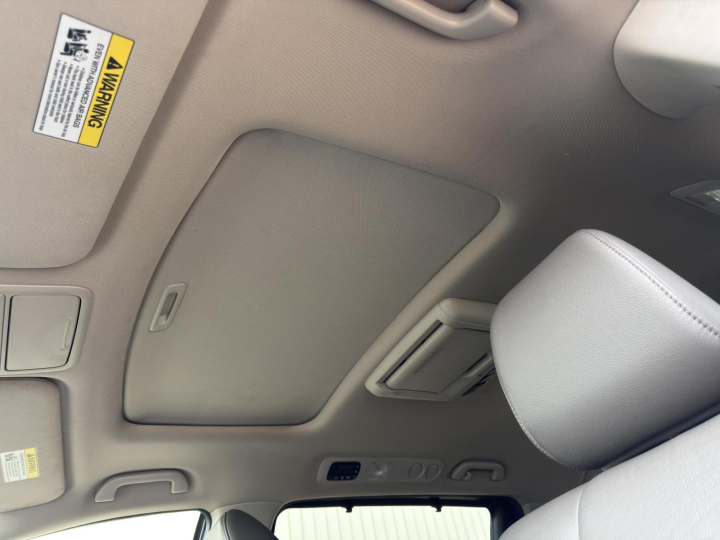 2015 GRAY /Gray Honda Odyssey EX-L (5FNRL5H63FB) with an 3.5L V6 engine, Automatic transmission, located at 2990 Old Orchard Rd., Jackson, MO, 63755, 37.354214, -89.612106 - 2015 Honda Odyssey EX-L 187xxx miles Front Wheel Drive 3.5L V6 Automatic Leather 3rd Row Rear Entertainment Power/Heated Seats Backup Camera Sunroof Bluetooth Cruise Power Windows/Locks/Mirrors We have financing available and we accept trades! Fill out a credit application on our websi - Photo#4