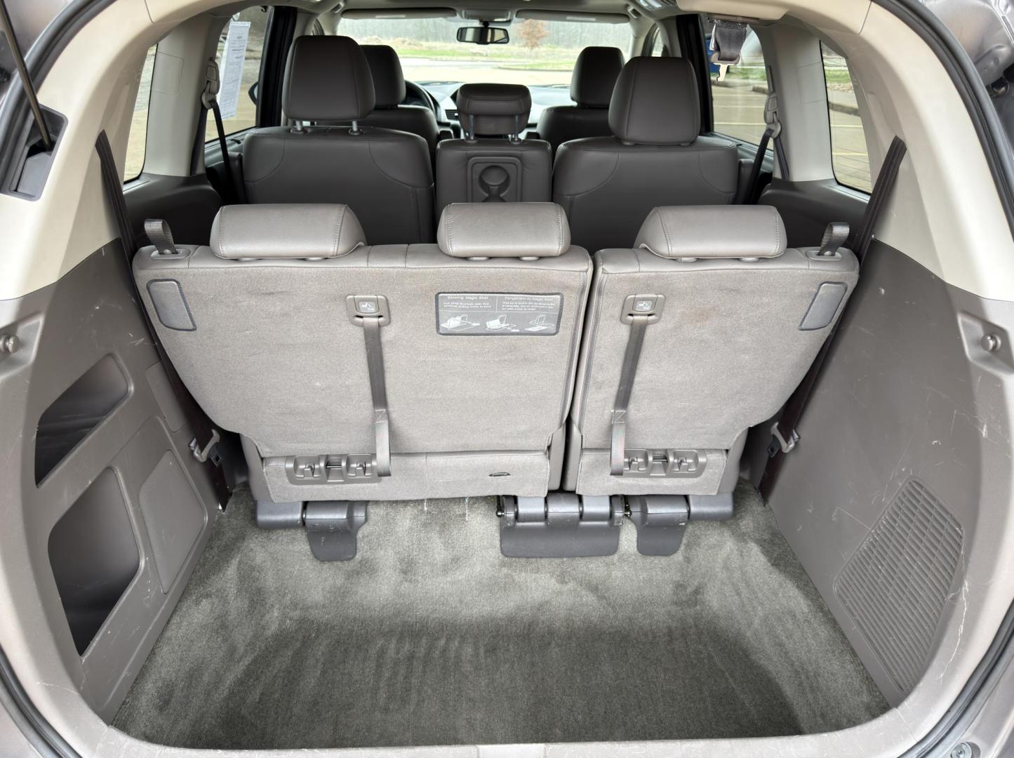 2015 GRAY /Gray Honda Odyssey EX-L (5FNRL5H63FB) with an 3.5L V6 engine, Automatic transmission, located at 2990 Old Orchard Rd., Jackson, MO, 63755, 37.354214, -89.612106 - 2015 Honda Odyssey EX-L 187xxx miles Front Wheel Drive 3.5L V6 Automatic Leather 3rd Row Rear Entertainment Power/Heated Seats Backup Camera Sunroof Bluetooth Cruise Power Windows/Locks/Mirrors We have financing available and we accept trades! Fill out a credit application on our websi - Photo#23