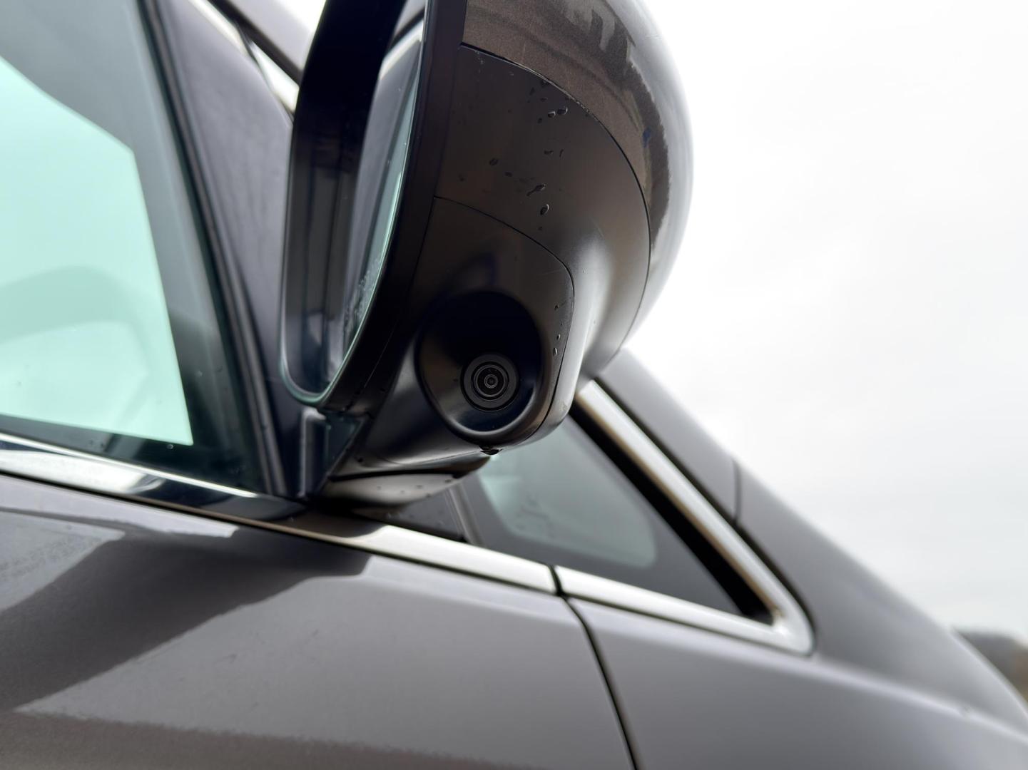 2015 GRAY /Gray Honda Odyssey EX-L (5FNRL5H63FB) with an 3.5L V6 engine, Automatic transmission, located at 2990 Old Orchard Rd., Jackson, MO, 63755, 37.354214, -89.612106 - 2015 Honda Odyssey EX-L 187xxx miles Front Wheel Drive 3.5L V6 Automatic Leather 3rd Row Rear Entertainment Power/Heated Seats Backup Camera Sunroof Bluetooth Cruise Power Windows/Locks/Mirrors We have financing available and we accept trades! Fill out a credit application on our websi - Photo#7