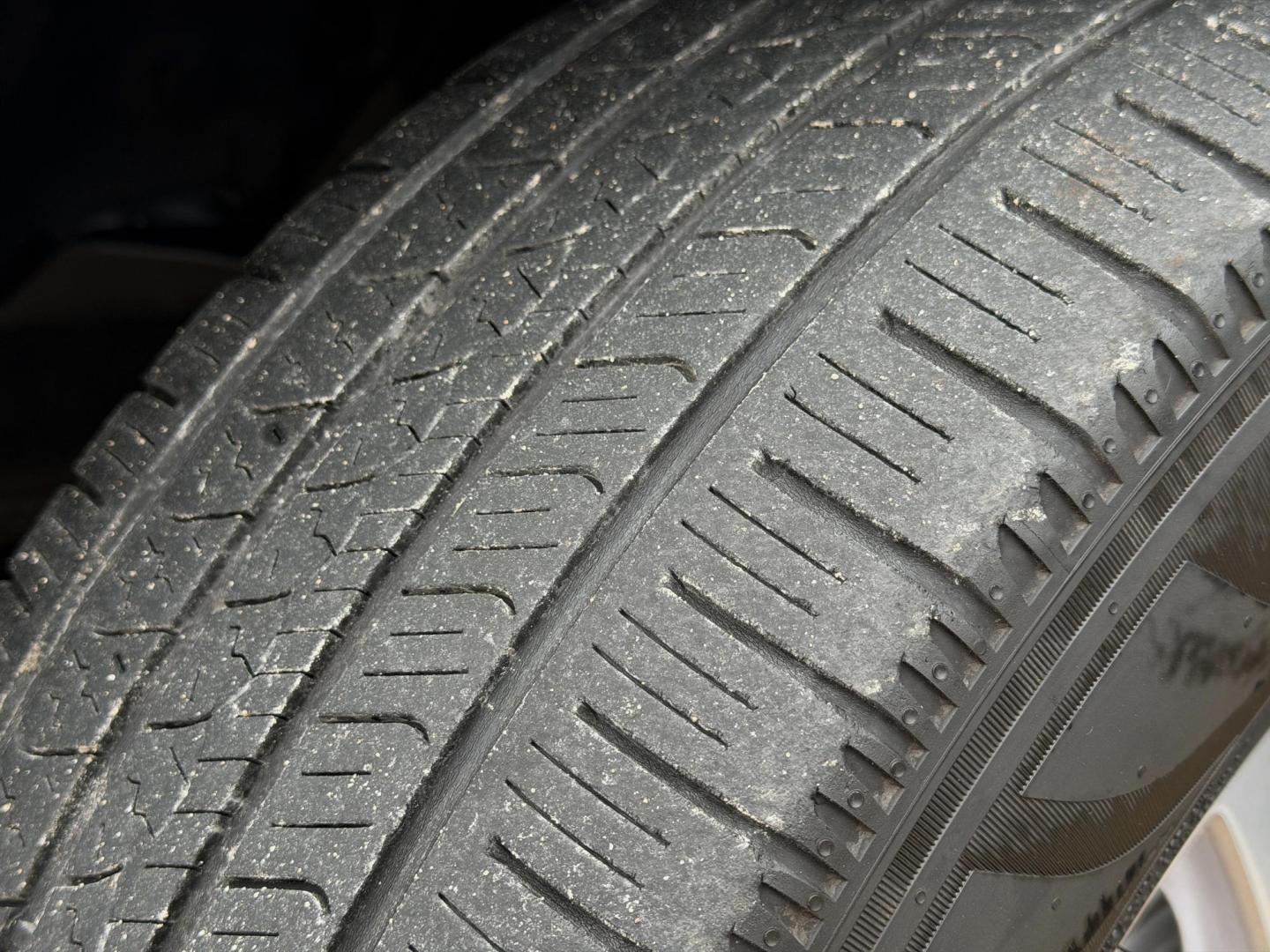 2015 GRAY /Gray Honda Odyssey EX-L (5FNRL5H63FB) with an 3.5L V6 engine, Automatic transmission, located at 2990 Old Orchard Rd., Jackson, MO, 63755, 37.354214, -89.612106 - 2015 Honda Odyssey EX-L 187xxx miles Front Wheel Drive 3.5L V6 Automatic Leather 3rd Row Rear Entertainment Power/Heated Seats Backup Camera Sunroof Bluetooth Cruise Power Windows/Locks/Mirrors We have financing available and we accept trades! Fill out a credit application on our websi - Photo#38