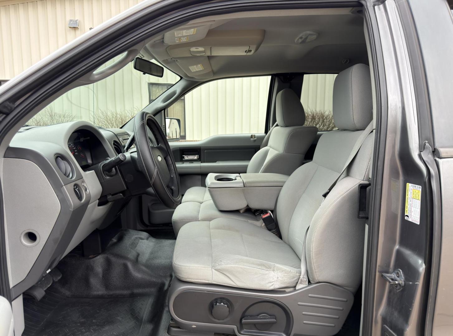 2008 GRAY /Gray Ford F-150 STX SuperCab 2WD (1FTRX12W78F) with an 4.6L V8 engine, Automatic transmission, located at 2990 Old Orchard Rd., Jackson, MO, 63755, 37.354214, -89.612106 - 2008 Ford F-150 STX 142xxx miles Rear Wheel Drive 4.6L V8 Automatic Cruise Power Windows/Locks/Mirrors We have financing available and we accept trades! Fill out a credit application on our website or come by today! If you have any questions, give us a call at (573) 204-7777 or visit our web - Photo#10