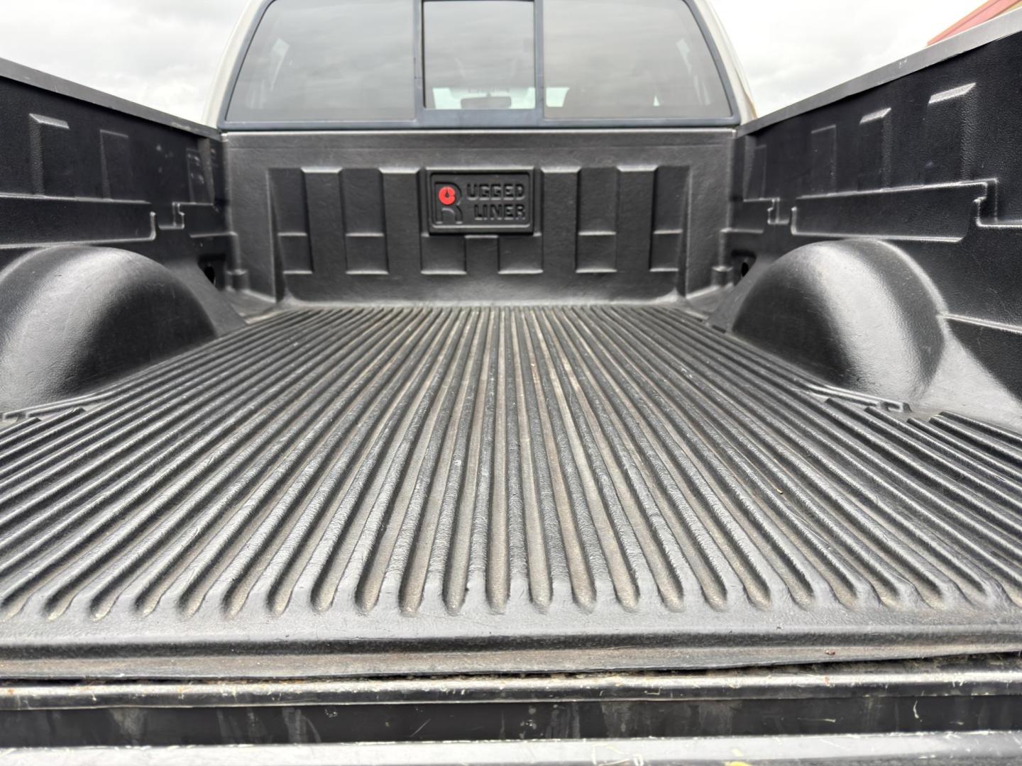 2008 GRAY /Gray Ford F-150 STX SuperCab 2WD (1FTRX12W78F) with an 4.6L V8 engine, Automatic transmission, located at 2990 Old Orchard Rd., Jackson, MO, 63755, 37.354214, -89.612106 - 2008 Ford F-150 STX 142xxx miles Rear Wheel Drive 4.6L V8 Automatic Cruise Power Windows/Locks/Mirrors We have financing available and we accept trades! Fill out a credit application on our website or come by today! If you have any questions, give us a call at (573) 204-7777 or visit our web - Photo#18