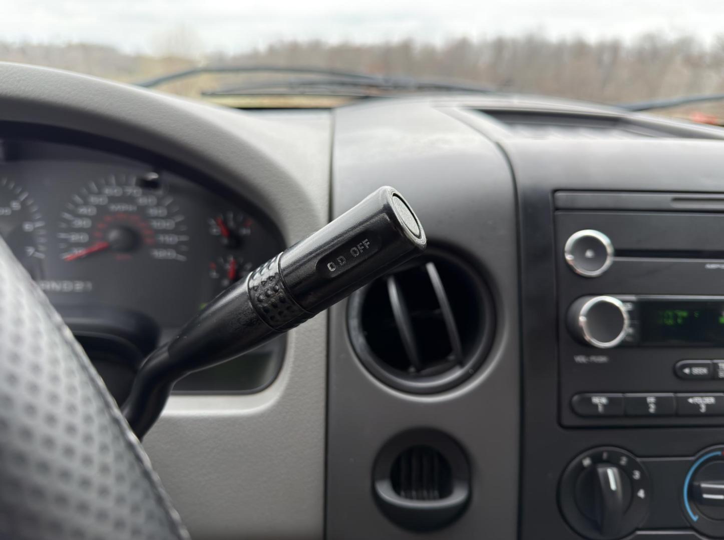 2008 GRAY /Gray Ford F-150 STX SuperCab 2WD (1FTRX12W78F) with an 4.6L V8 engine, Automatic transmission, located at 2990 Old Orchard Rd., Jackson, MO, 63755, 37.354214, -89.612106 - 2008 Ford F-150 STX 142xxx miles Rear Wheel Drive 4.6L V8 Automatic Cruise Power Windows/Locks/Mirrors We have financing available and we accept trades! Fill out a credit application on our website or come by today! If you have any questions, give us a call at (573) 204-7777 or visit our web - Photo#21