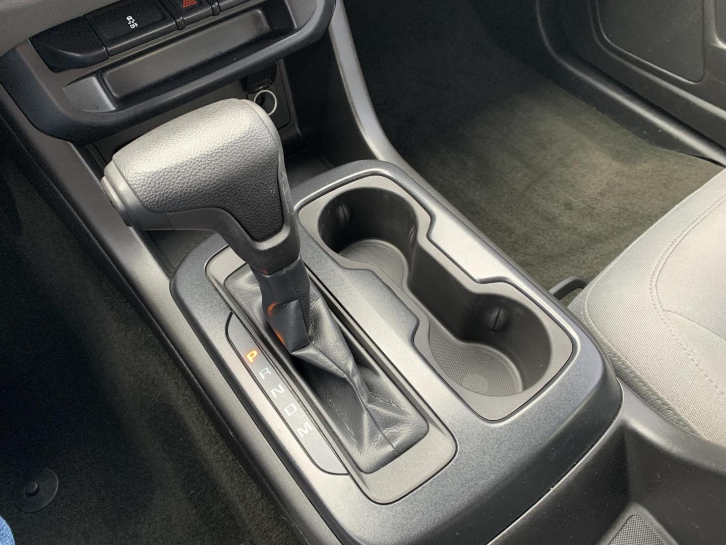 2015 BLACK /BLACK GMC Canyon Base Ext. Cab 2WD (1GTH5AEAXF1) with an 2.5L L4 DOHC 24V engine, Automatic transmission, located at 506 S. Kingshighway, Cape Girardeau, MO, 63703, (573) 235-5000, 37.294991, -89.553635 - 2015 GMC Canyon 125,xxx miles Automatic Ext. Cab Cruise Power Windows/Locks/Mirrors Keyless Entry We have financing available and we accept trades! Fill out a credit application on our website or come by today! If you have any questions, give us a call at (573) 235-5000 or visit our websit - Photo#24