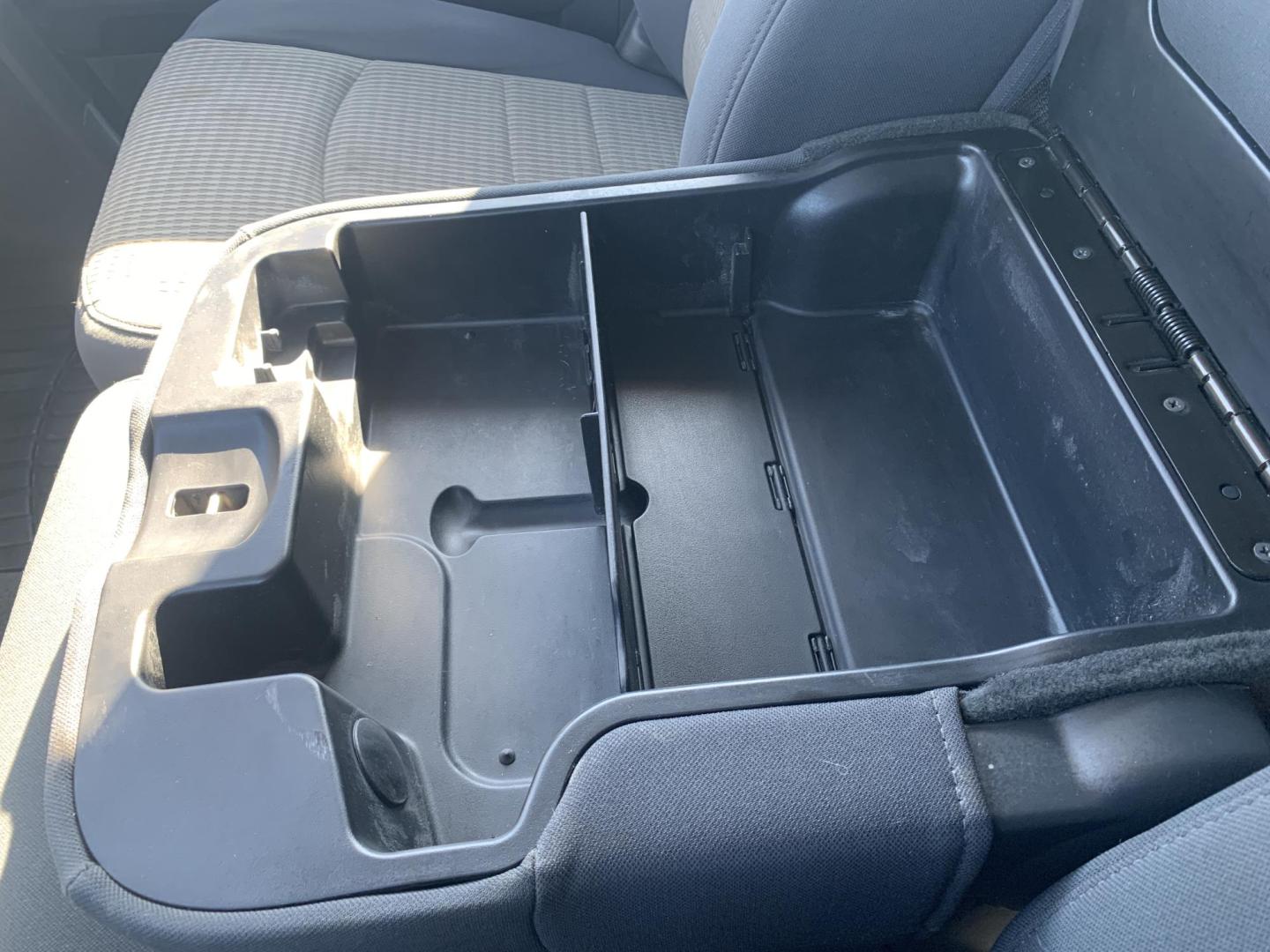 2012 BLACK /GRAY Dodge Ram 1500 ST EXPRESS 2WD (3C6JD6AT4CG) with an 5.7L V8 OHV 16V engine, Automatic transmission, located at 506 S. Kingshighway, Cape Girardeau, MO, 63703, (573) 235-5000, 37.294991, -89.553635 - 2012 Dodge Ram 1500 79,xxx miles Cruise Backup Cam Steering wheel controls Power windows/locks/mirrors We have financing available and we accept trades! Fill out a credit application on our website or come by today! If you have any questions, give us a call at (573) 235-5000 or visit our webs - Photo#24