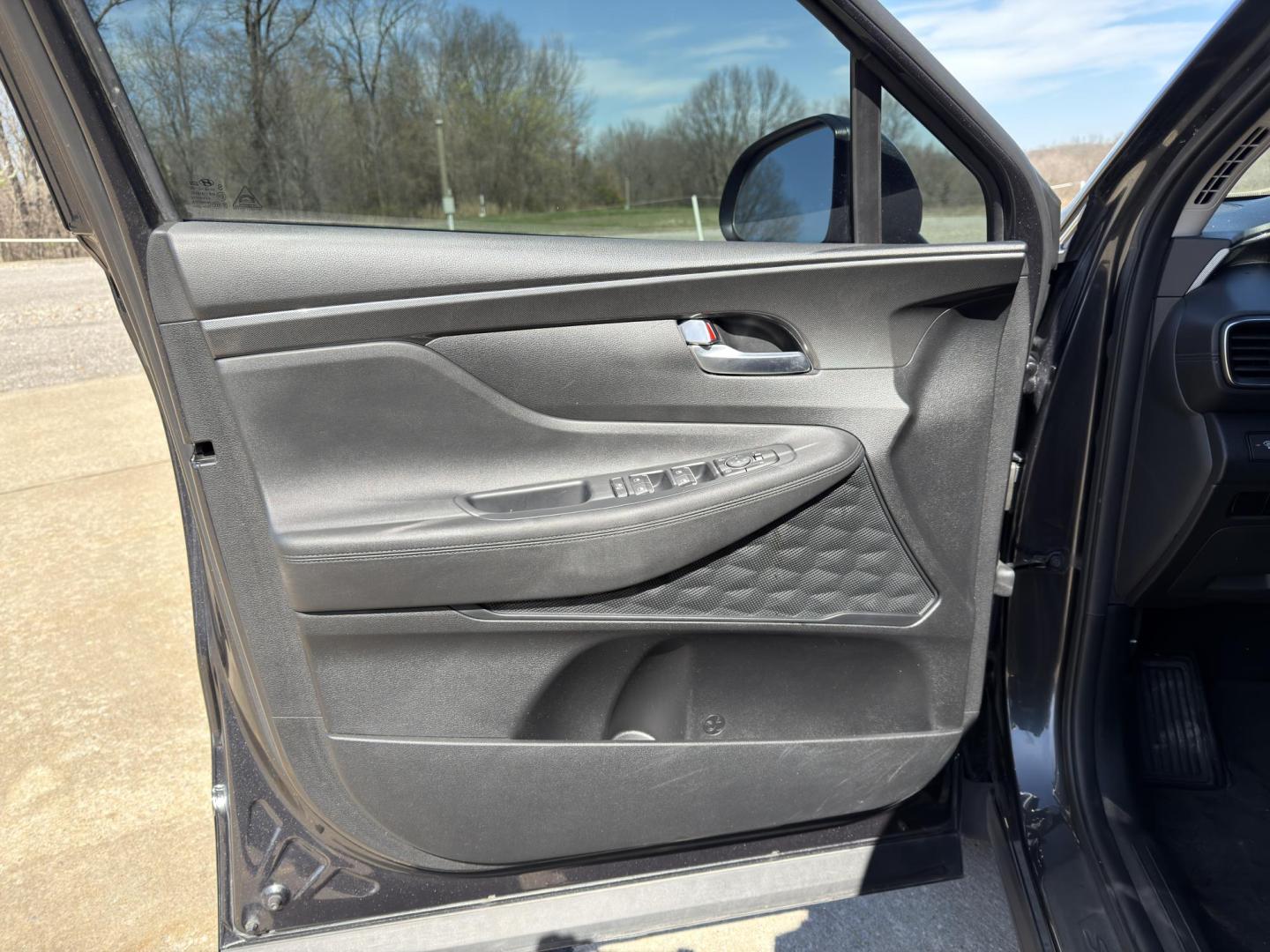 2023 GRAY /Gray Hyundai Santa Fe SE AWD (5NMS1DAJ9PH) with an 2.5L 4 Cyl. engine, Automatic transmission, located at 2990 Old Orchard Rd., Jackson, MO, 63755, 37.354214, -89.612106 - 2023 Hyundai Santa FE SE 1-Owner 107xxx miles All Wheel Drive 2.5L 4 Cyl. Automatic Backup Camera Bluetooth Cruise Power Windows/Locks/Mirrors We have financing available and we accept trades! Fill out a credit application on our website or come by today! If you have any questions, give u - Photo#11