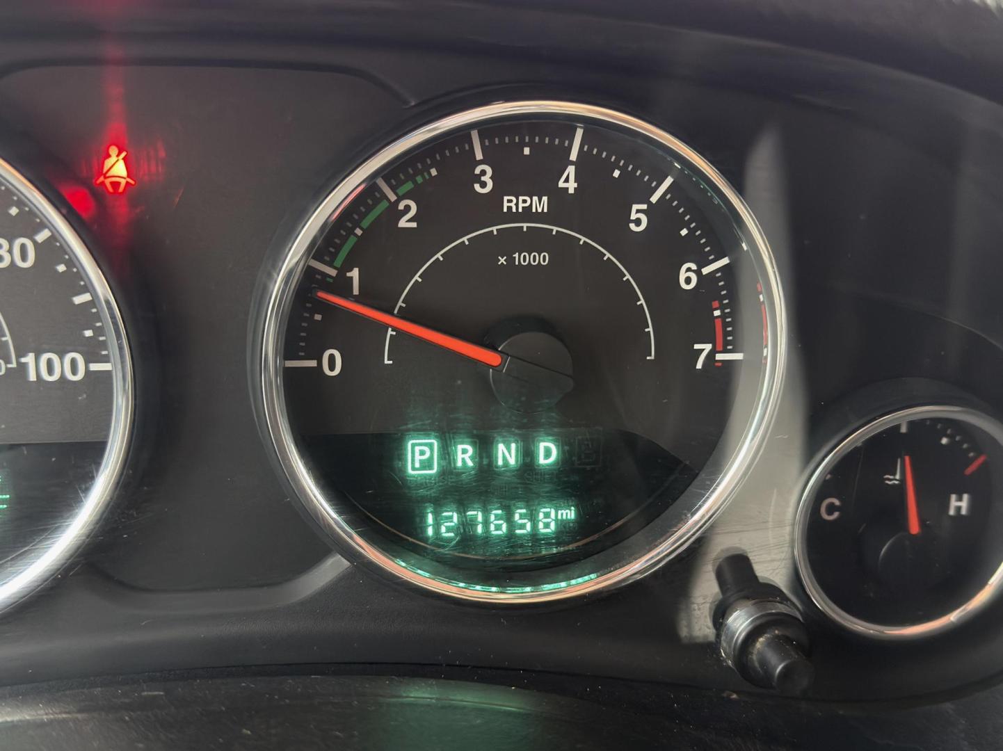 2015 RED /Black Jeep Wrangler Unlimited Sahara 4WD (1C4BJWEG9FL) with an 3.6L V6 engine, Automatic transmission, located at 2990 Old Orchard Rd., Jackson, MO, 63755, 37.354214, -89.612106 - 2015 Jeep Wrangler Unlimited Sahara 127xxx miles 4x4 3.6L V6 Automatic Navigation Bluetooth Remote Start Cruise Power Windows/Locks/Mirrors We have financing available and we accept trades! Fill out a credit application on our website or come by today! If you have any questions, give us a - Photo#21