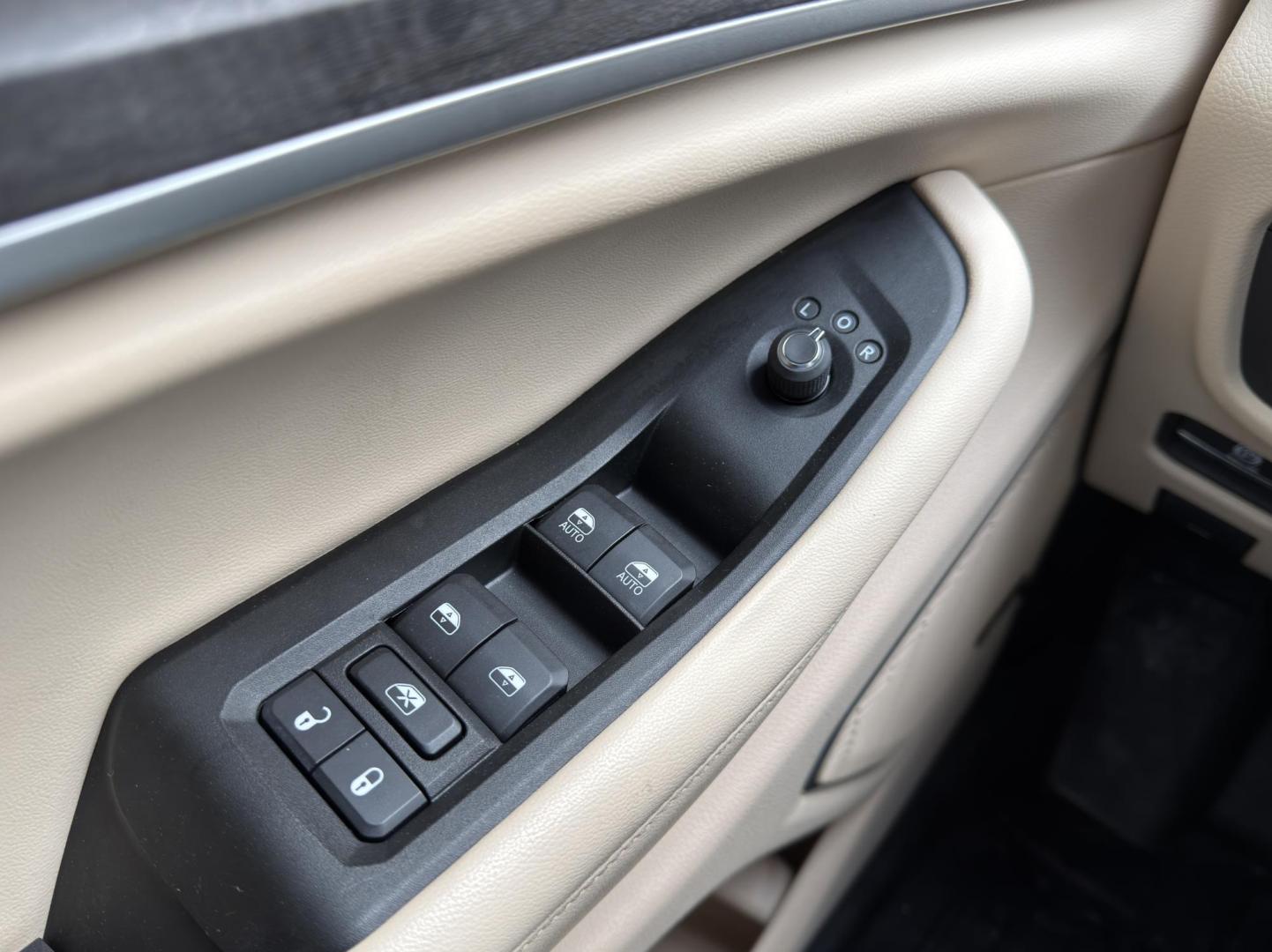 2021 WHITE /Tan Jeep Grand Cherokee Limited 4WD (1C4RJKBG1M8) with an 3.6L V6 engine, Automatic transmission, located at 2990 Old Orchard Rd., Jackson, MO, 63755, 37.354214, -89.612106 - 2021 Jeep Grand Cherokee L Limited 59xxx miles 4 Wheel Drive 3.6L V6 Automatic Leather 3rd Row Navigation Power/Heated/Cooled Seats Heated Rear Seats Heated Steering Wheel Backup Camera Sunroof Bluetooth Remote Start Cruise Power Windows/Locks/Mirrors We have financing available and - Photo#34