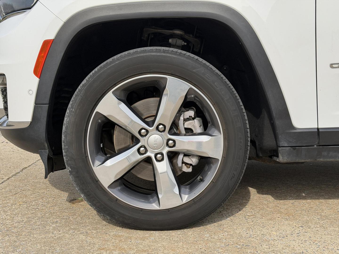 2021 WHITE /Tan Jeep Grand Cherokee Limited 4WD (1C4RJKBG1M8) with an 3.6L V6 engine, Automatic transmission, located at 2990 Old Orchard Rd., Jackson, MO, 63755, 37.354214, -89.612106 - 2021 Jeep Grand Cherokee L Limited 59xxx miles 4 Wheel Drive 3.6L V6 Automatic Leather 3rd Row Navigation Power/Heated/Cooled Seats Heated Rear Seats Heated Steering Wheel Backup Camera Sunroof Bluetooth Remote Start Cruise Power Windows/Locks/Mirrors We have financing available and - Photo#43