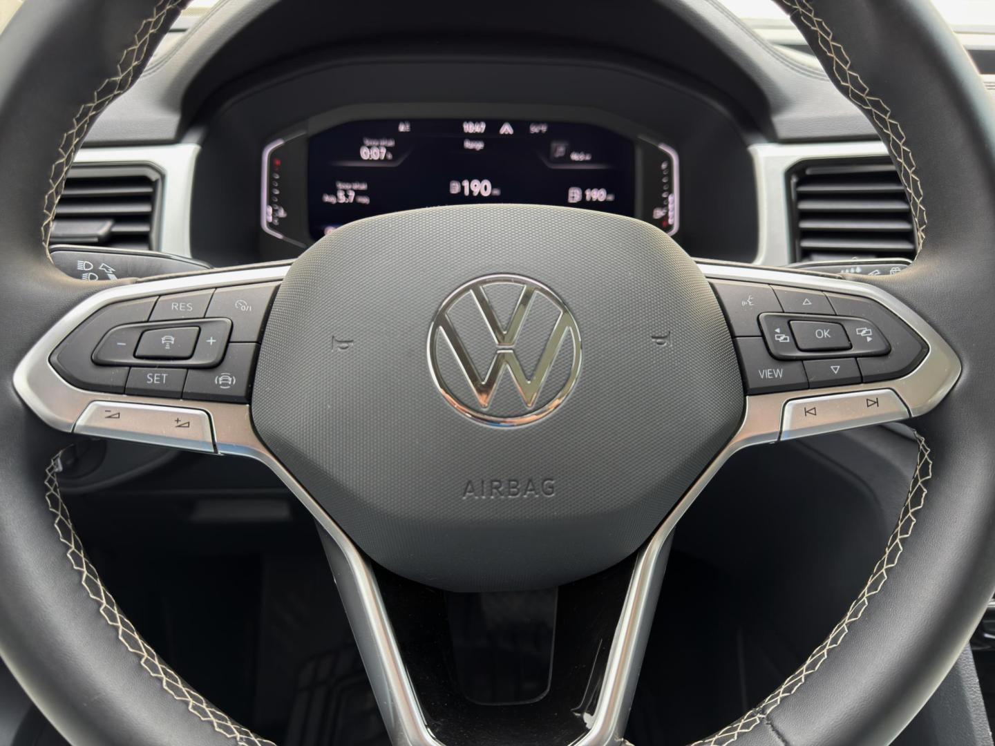 2022 BLUE /Black Volkswagen Atlas V6 SE w/Technology 4MOTION (1V2KR2CA2NC) with an 3.6L V6 engine, Automatic transmission, located at 2990 Old Orchard Rd., Jackson, MO, 63755, 37.354214, -89.612106 - 2022 Volkswagen Atlas SE 85xxx miles All Wheel Drive 3.6L V6 Automatic Leather 3rd Row Backup Camera Power Driver Seat Heated Seats Sunroof Bluetooth Remote Start Cruise Power Windows/Locks/Mirrors We have financing available and we accept trades! Fill out a credit application on our - Photo#25