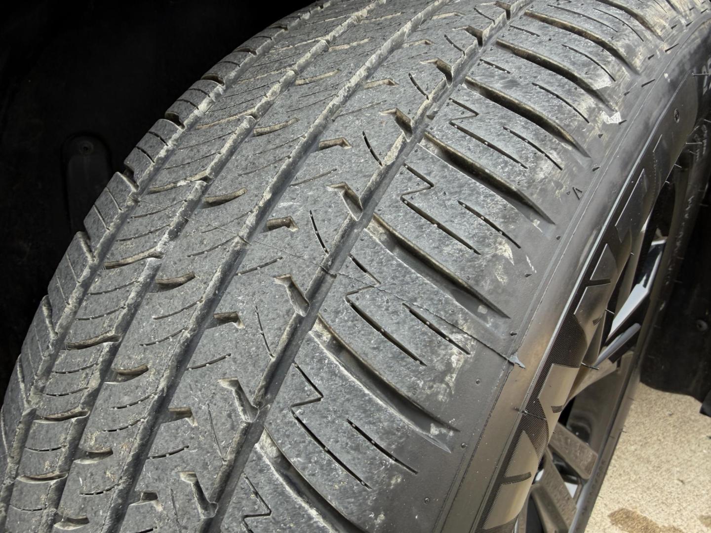 2022 BLUE /Black Volkswagen Atlas V6 SE w/Technology 4MOTION (1V2KR2CA2NC) with an 3.6L V6 engine, Automatic transmission, located at 2990 Old Orchard Rd., Jackson, MO, 63755, 37.354214, -89.612106 - 2022 Volkswagen Atlas SE 85xxx miles All Wheel Drive 3.6L V6 Automatic Leather 3rd Row Backup Camera Power Driver Seat Heated Seats Sunroof Bluetooth Remote Start Cruise Power Windows/Locks/Mirrors We have financing available and we accept trades! Fill out a credit application on our - Photo#39