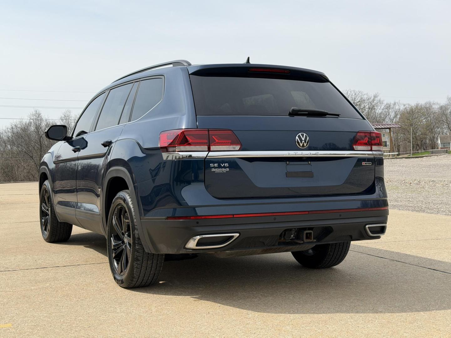 2022 BLUE /Black Volkswagen Atlas V6 SE w/Technology 4MOTION (1V2KR2CA2NC) with an 3.6L V6 engine, Automatic transmission, located at 2990 Old Orchard Rd., Jackson, MO, 63755, 37.354214, -89.612106 - 2022 Volkswagen Atlas SE 85xxx miles All Wheel Drive 3.6L V6 Automatic Leather 3rd Row Backup Camera Power Driver Seat Heated Seats Sunroof Bluetooth Remote Start Cruise Power Windows/Locks/Mirrors We have financing available and we accept trades! Fill out a credit application on our - Photo#11