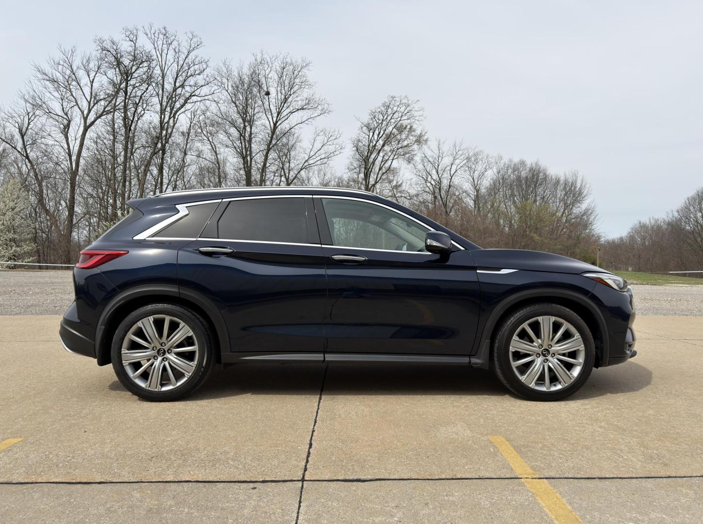 2020 BLUE /Black Infiniti QX50 PURE AWD (3PCAJ5M34LF) with an 2.0L 4 Cyl. engine, CVT transmission, located at 2990 Old Orchard Rd., Jackson, MO, 63755, 37.354214, -89.612106 - 2020 Infiniti QX50 Pure 1-Owner 47xxx miles All Wheel Drive 2.0L 4 Cyl. Automatic Leather Navigation Power/Heated/Cooled Seats Backup Camera Sunroof Bluetooth Remote Start Cruise Power Windows/Locks/Mirrors We have financing available and we accept trades! Fill out a credit applicatio - Photo#10